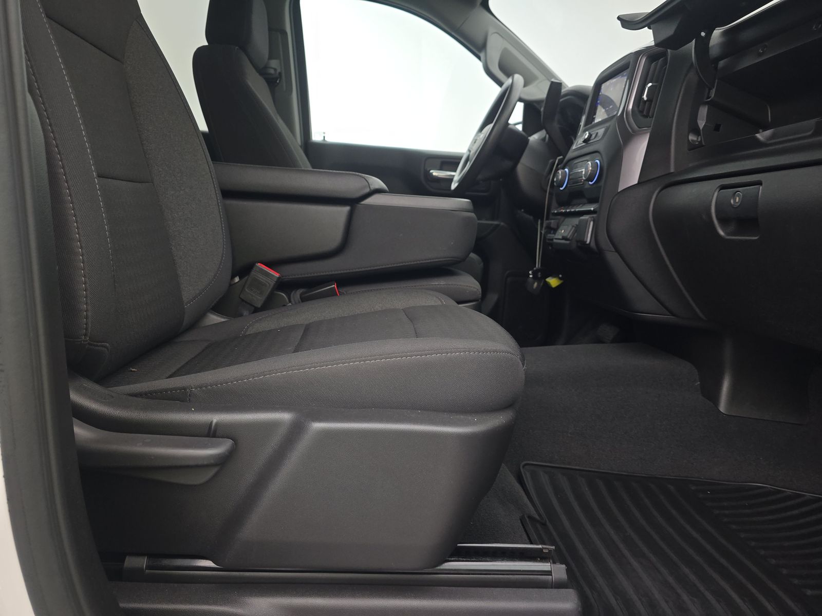 2023 Chevrolet Silverado 1500 Custom AWD