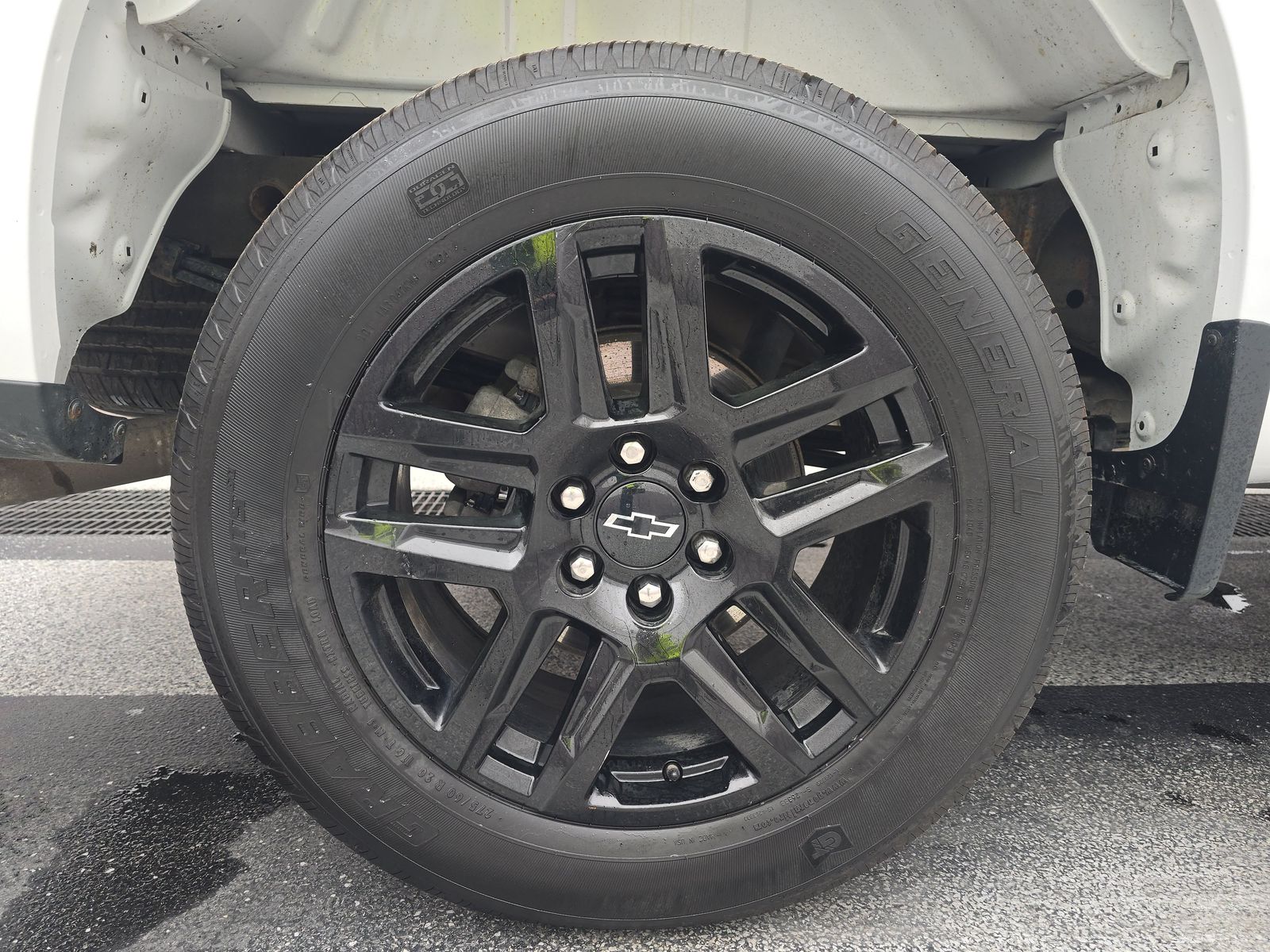 2023 Chevrolet Silverado 1500 Custom AWD