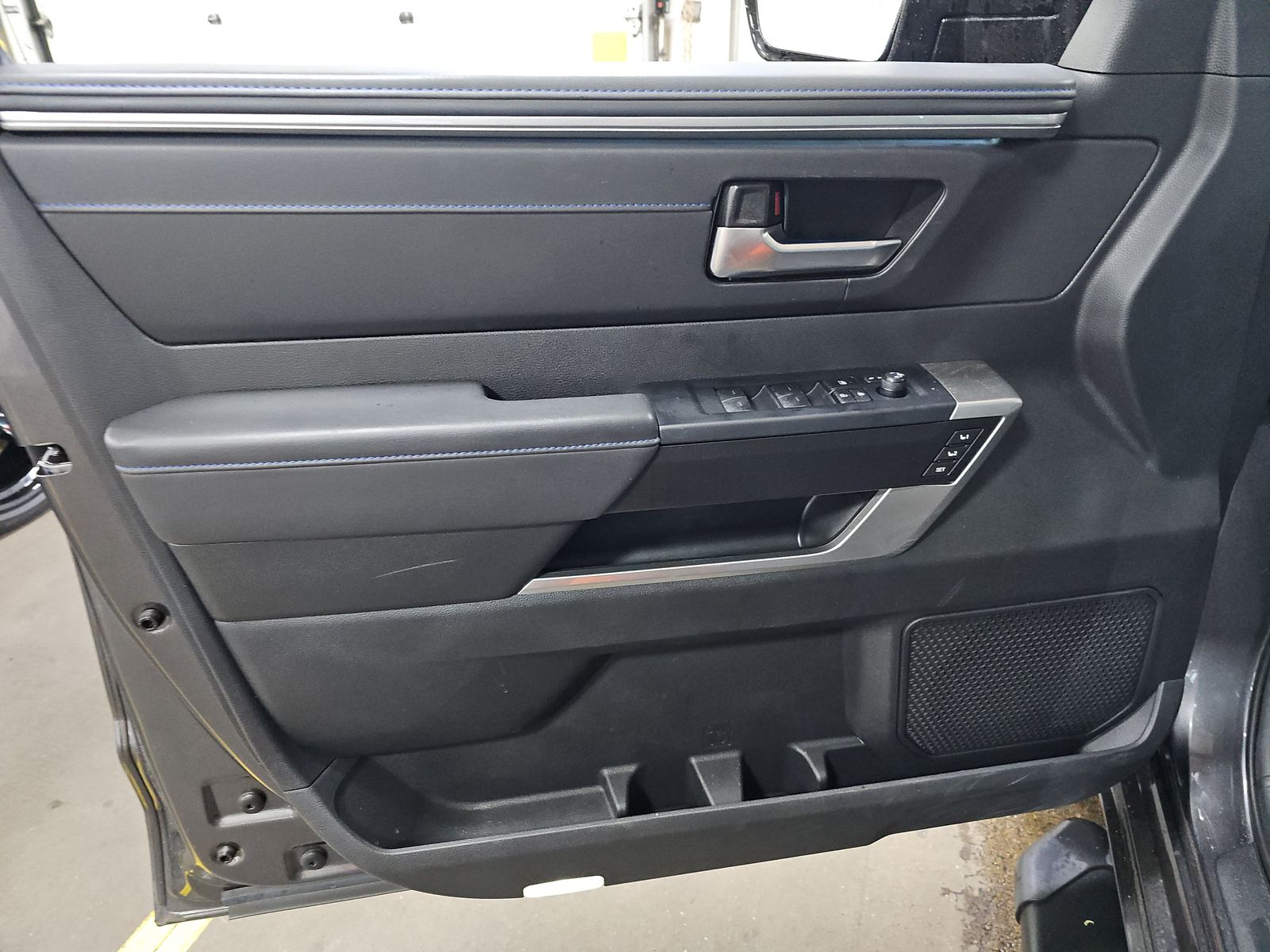 2025 Toyota Tundra Platinum AWD