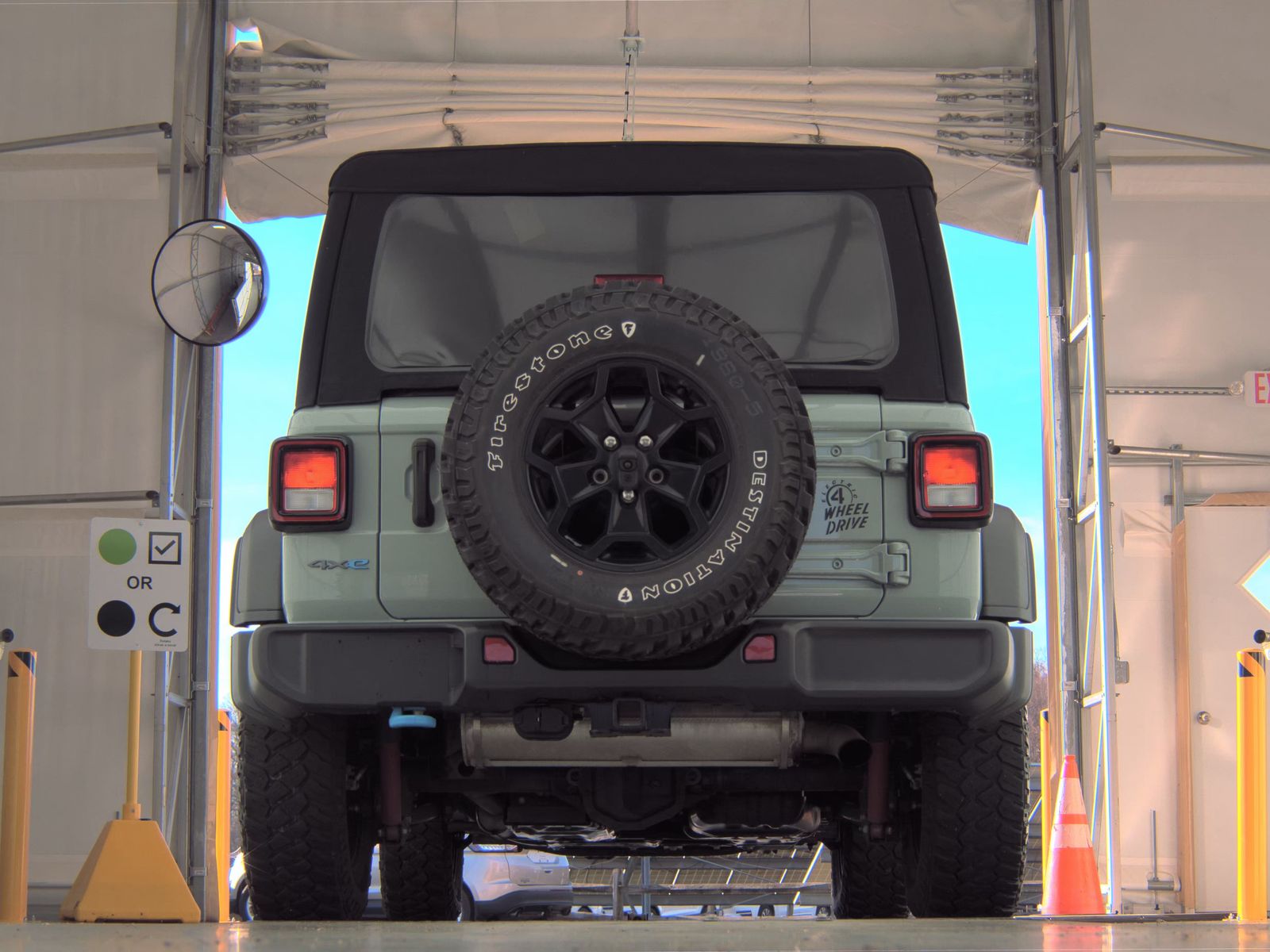 2023 Jeep Wrangler 4xe Willys AWD