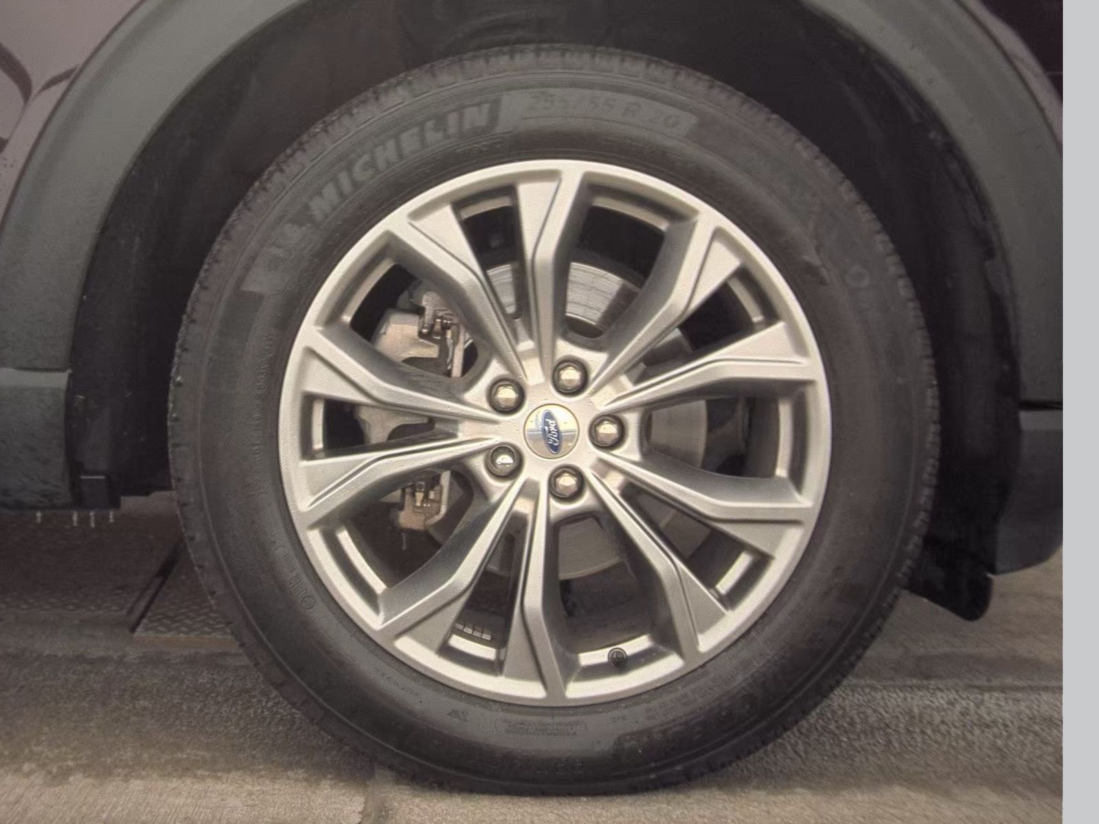 2022 Ford Explorer Limited AWD