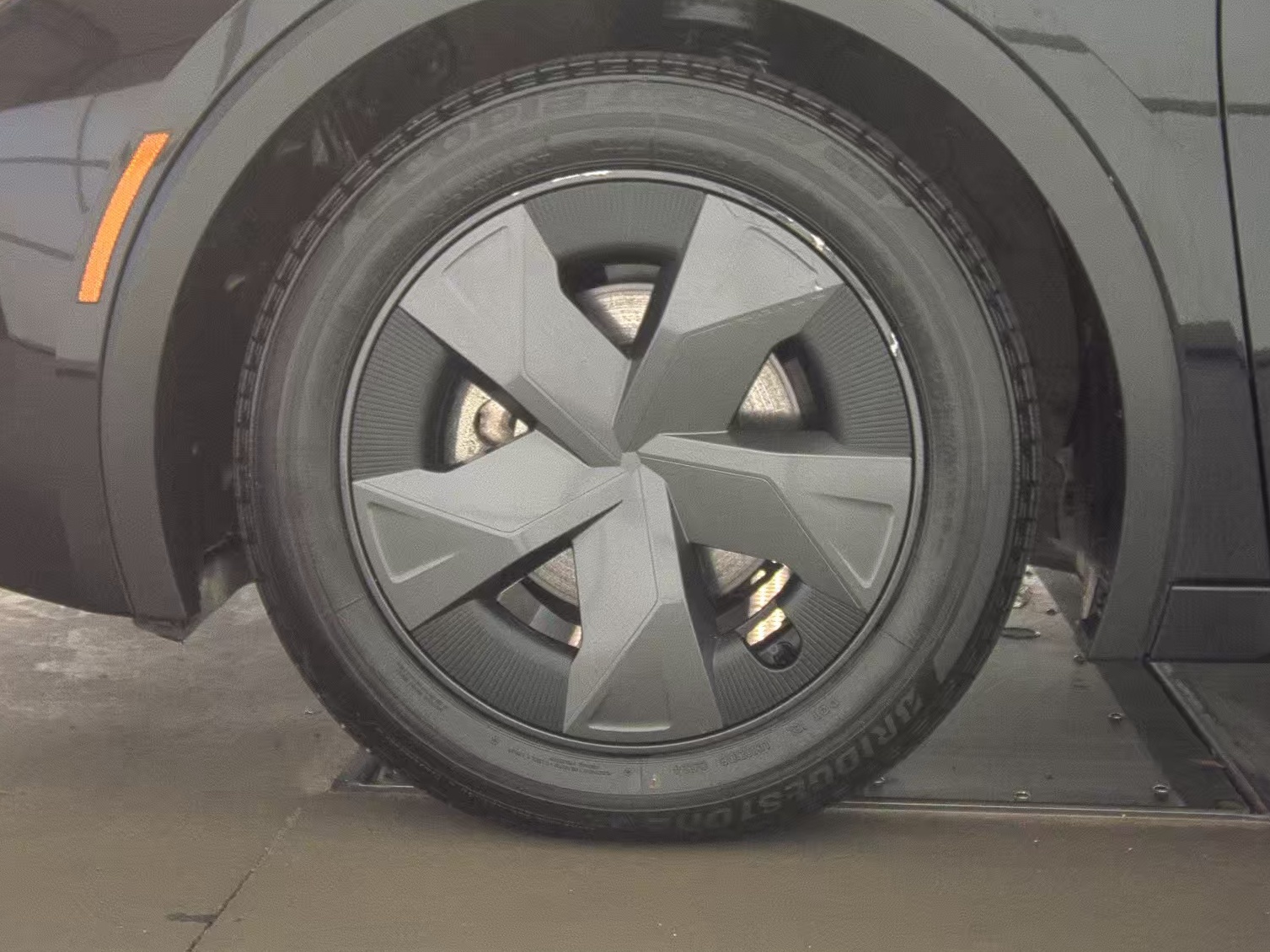 2024 Toyota Prius LE FWD