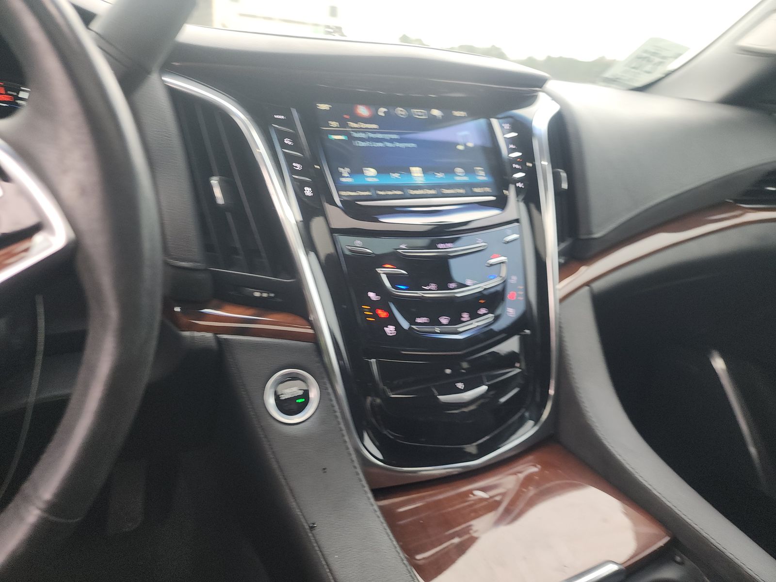 2018 Cadillac Escalade ESV Luxury AWD