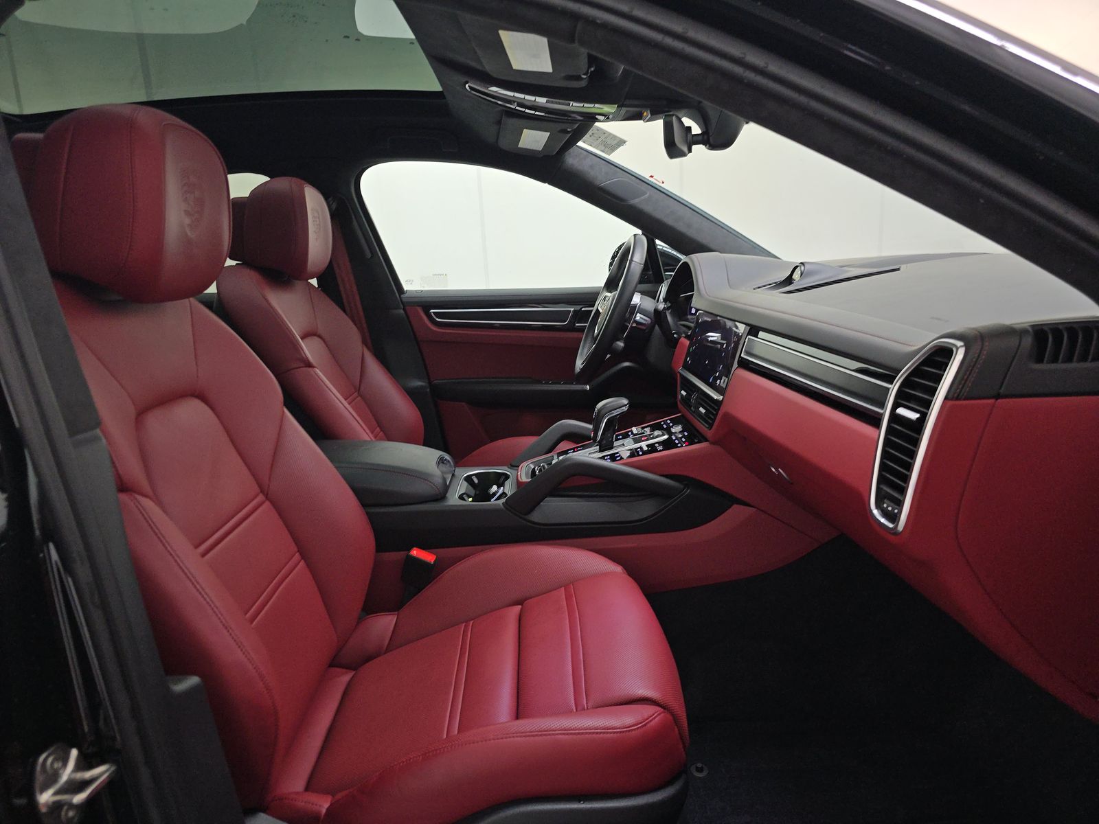 PORSCHE CAYENNE - 9