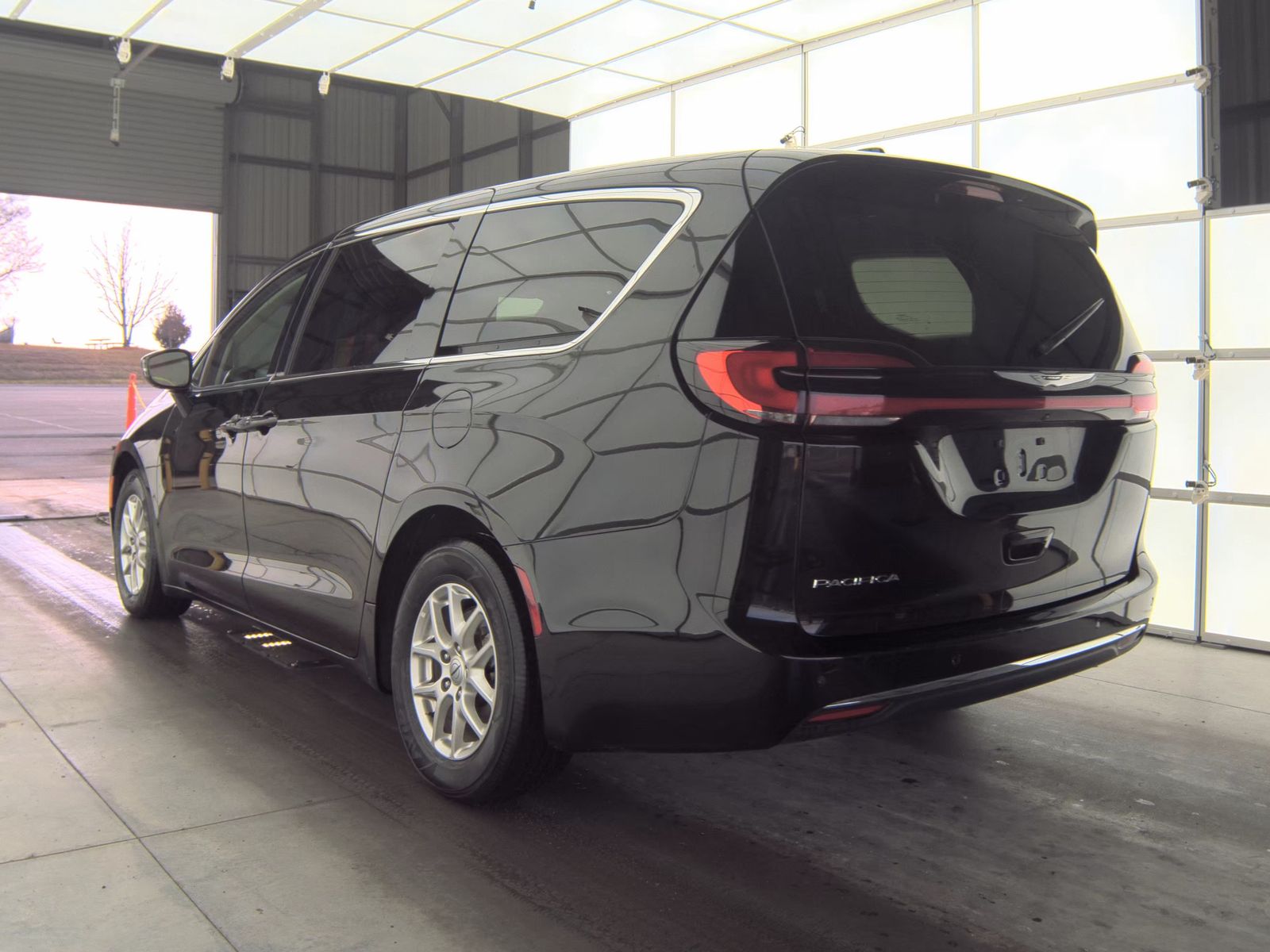 2024 Chrysler Pacifica Touring L FWD