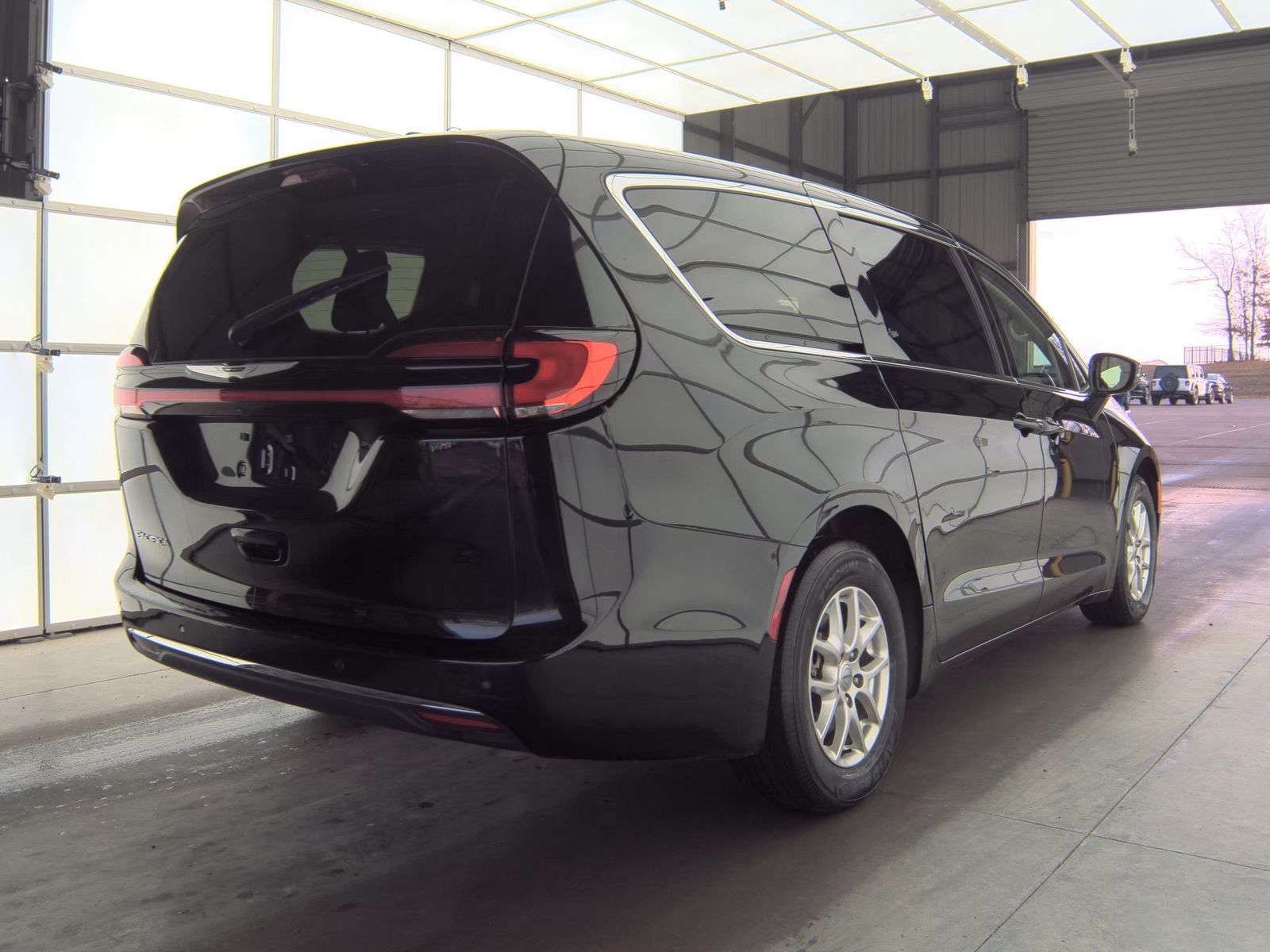 2024 Chrysler Pacifica Touring L FWD