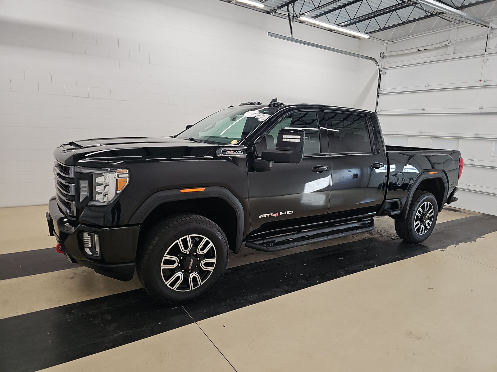 2023 GMC Sierra 2500HD AT4's photo
