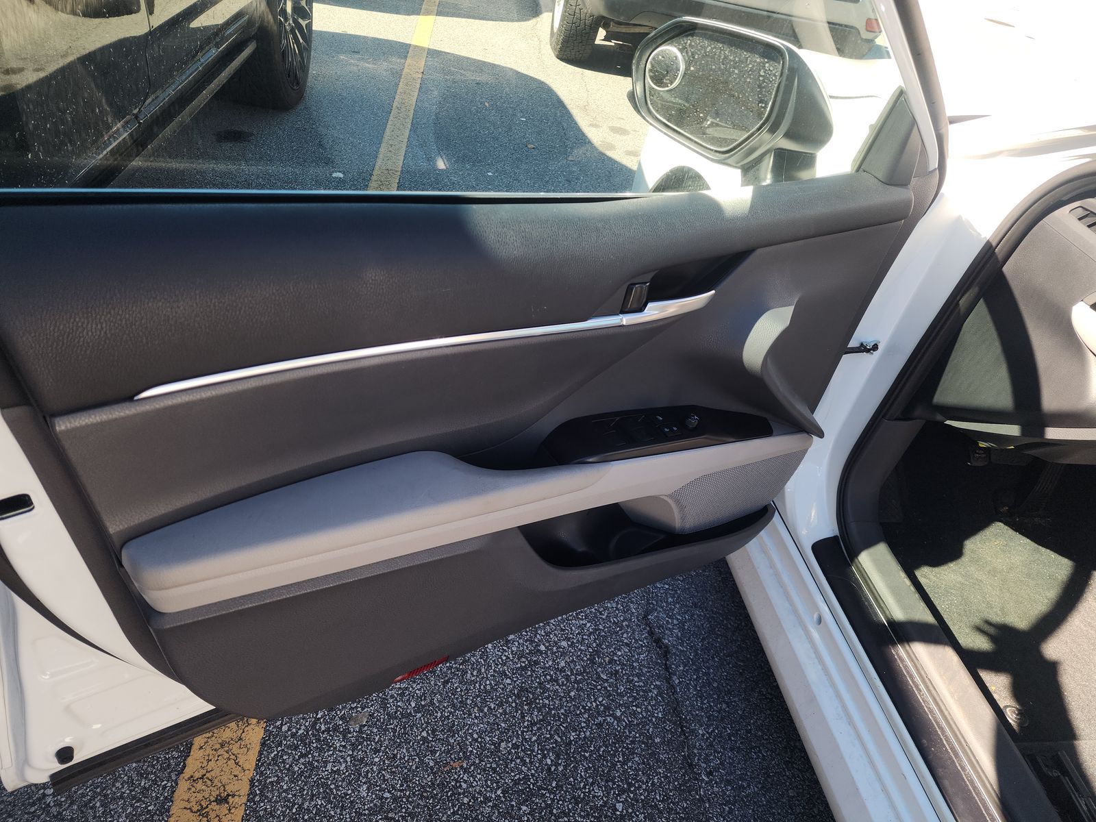 2024 Toyota Camry LE FWD