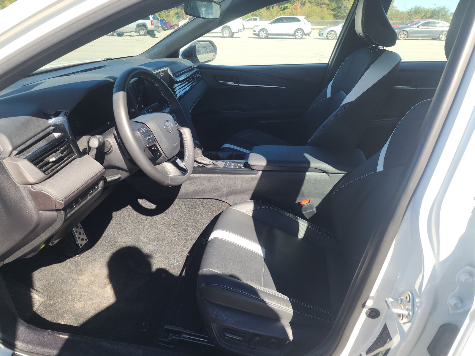 2025 Toyota Camry SE FWD