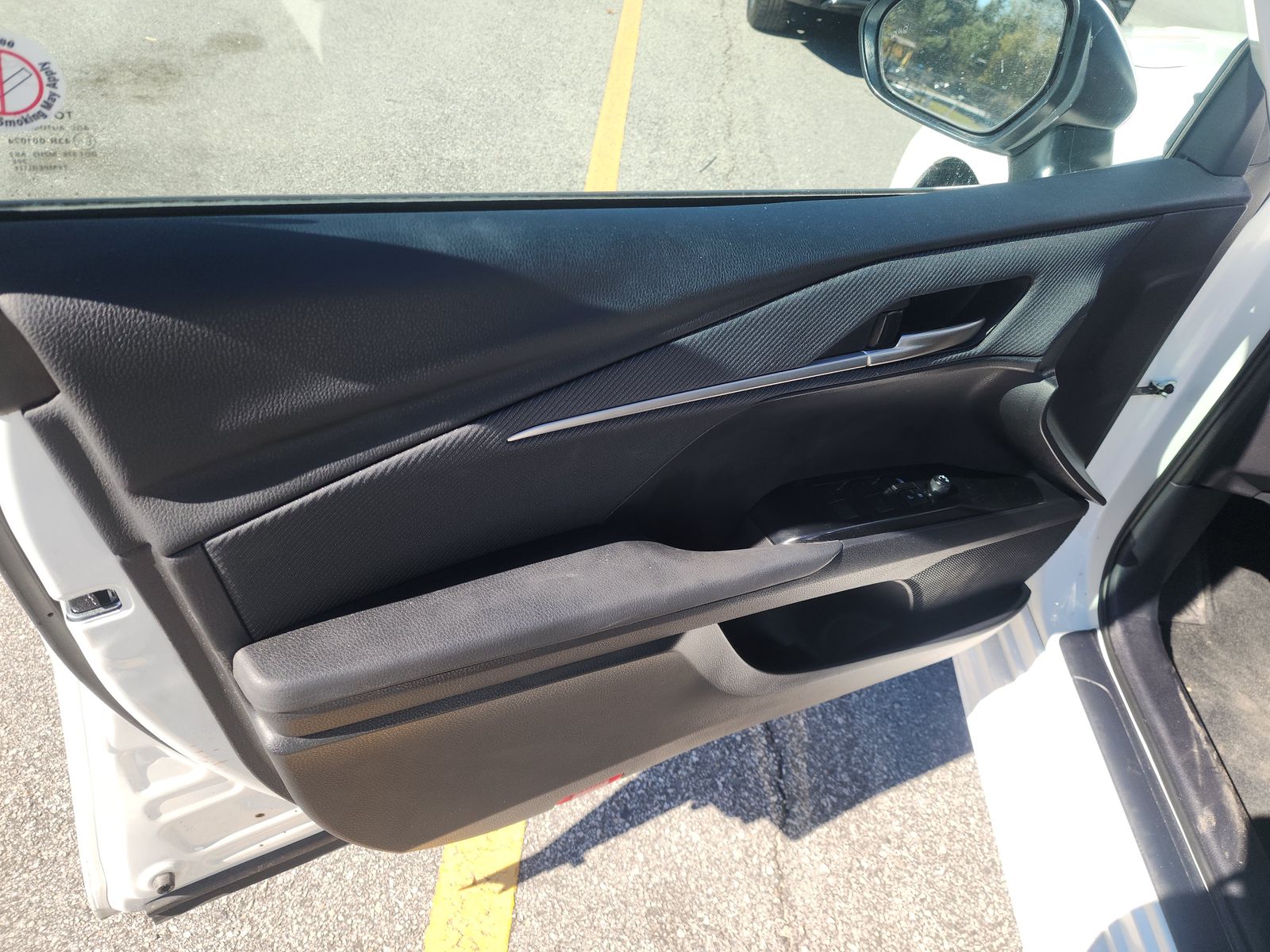 2025 Toyota Camry SE FWD