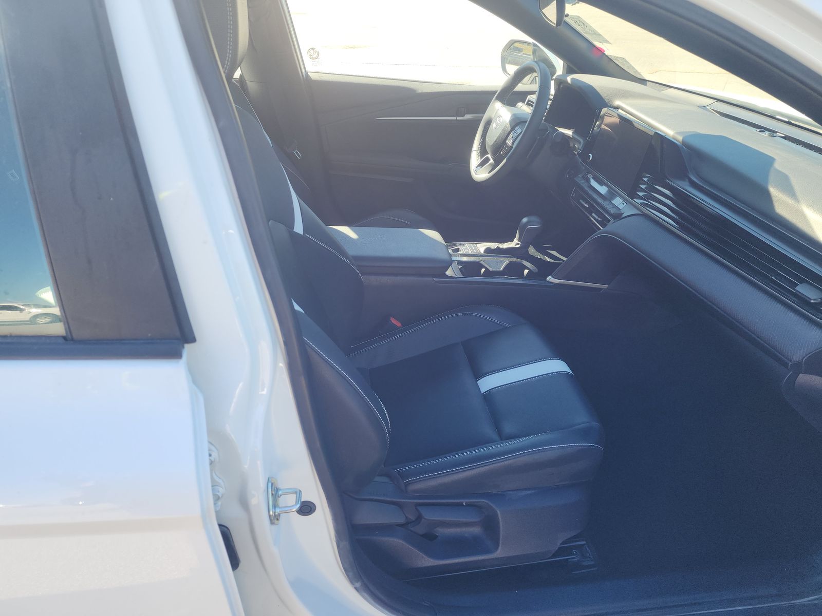 2025 Toyota Camry SE FWD