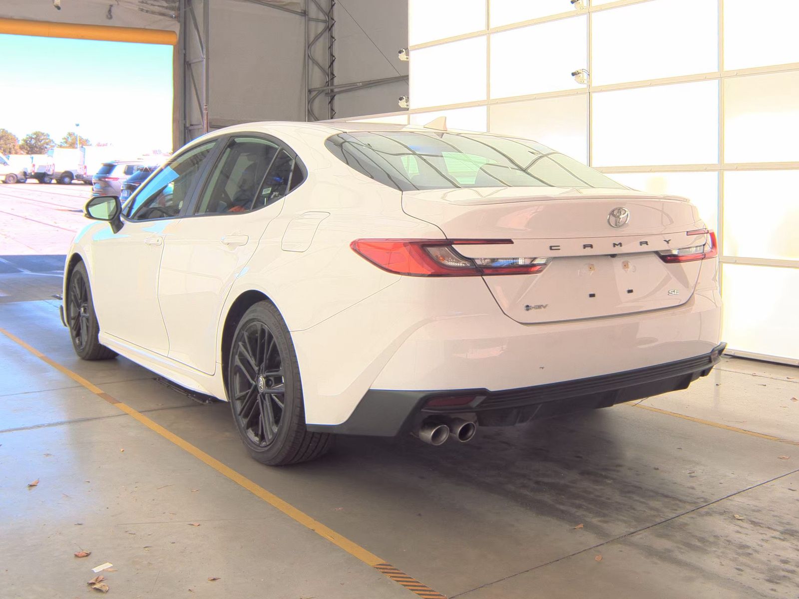 2025 Toyota Camry SE FWD