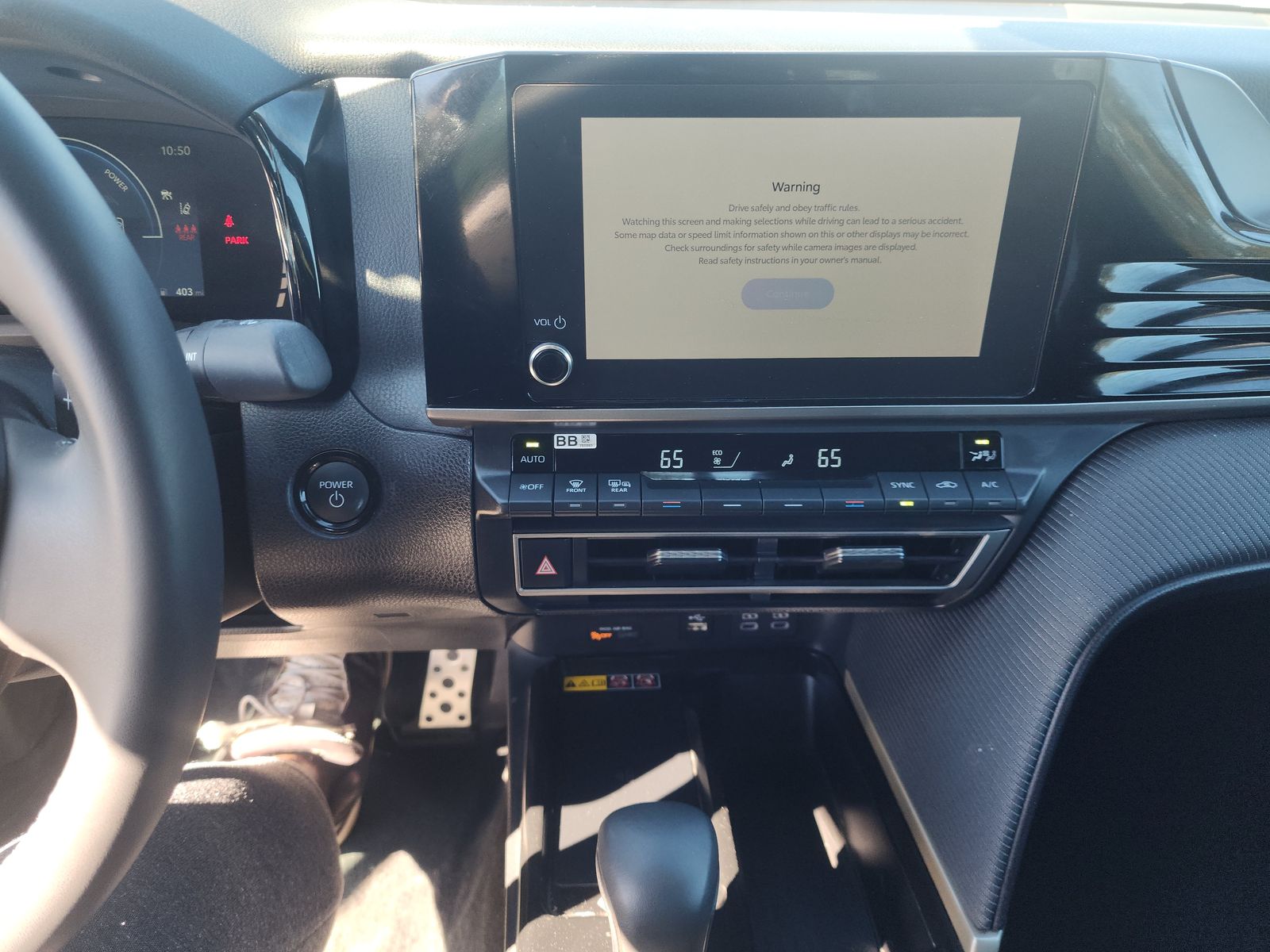 2025 Toyota Camry SE FWD