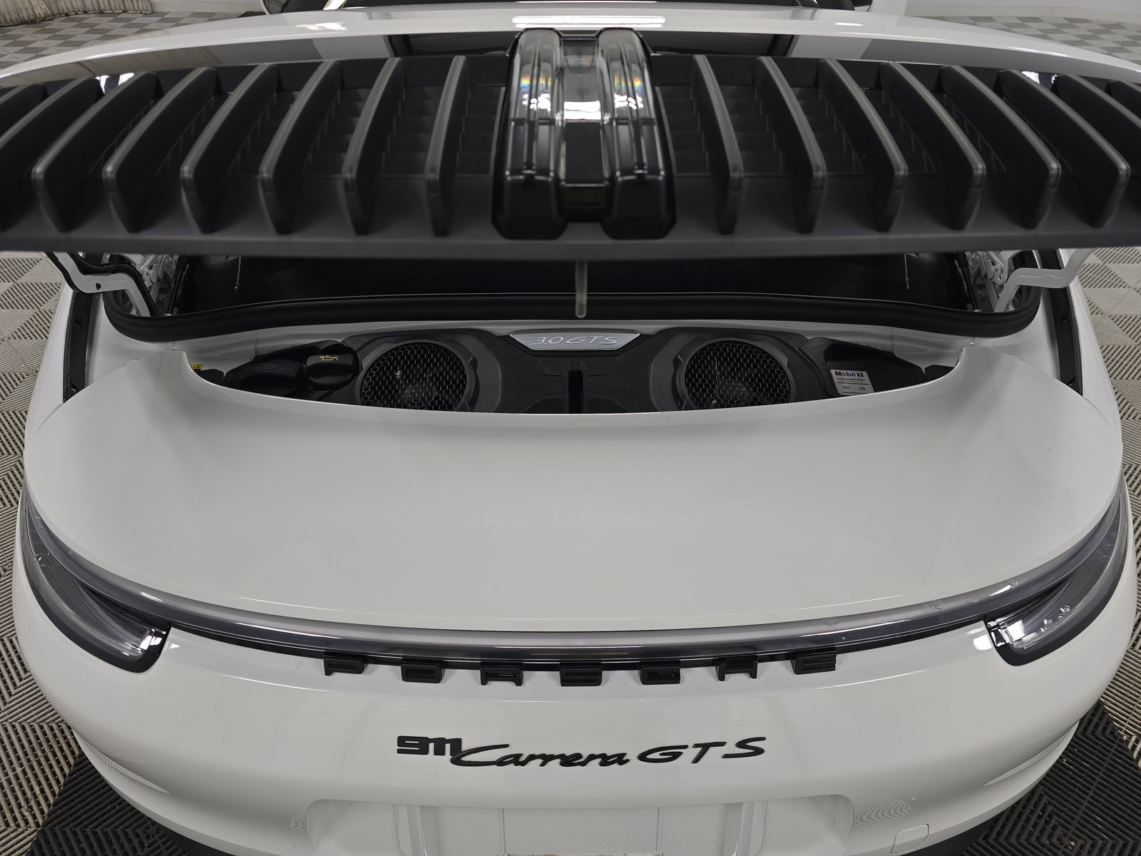 2023 Porsche 911 Carrera GTS RWD