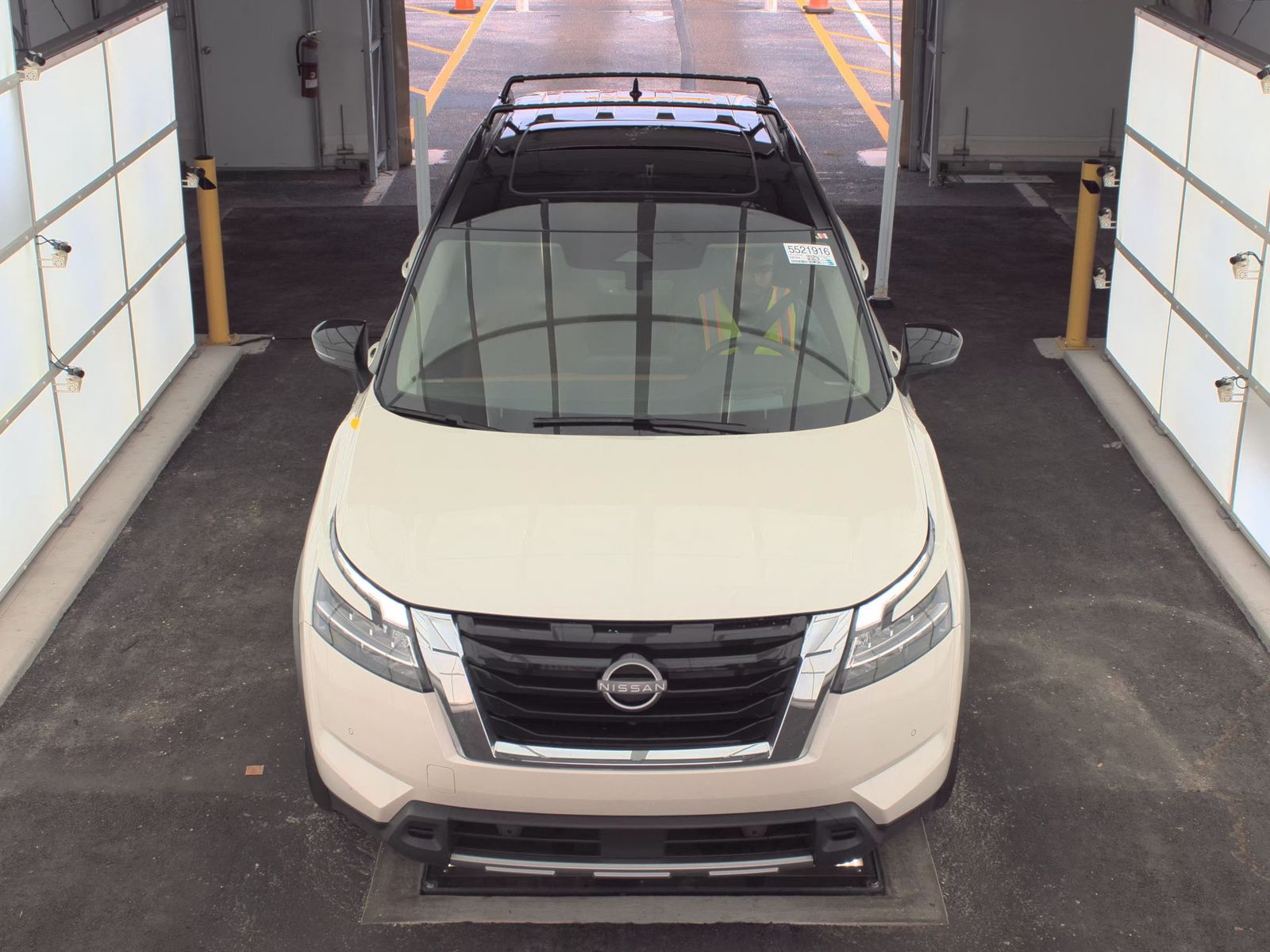 2023 Nissan Pathfinder Platinum AWD