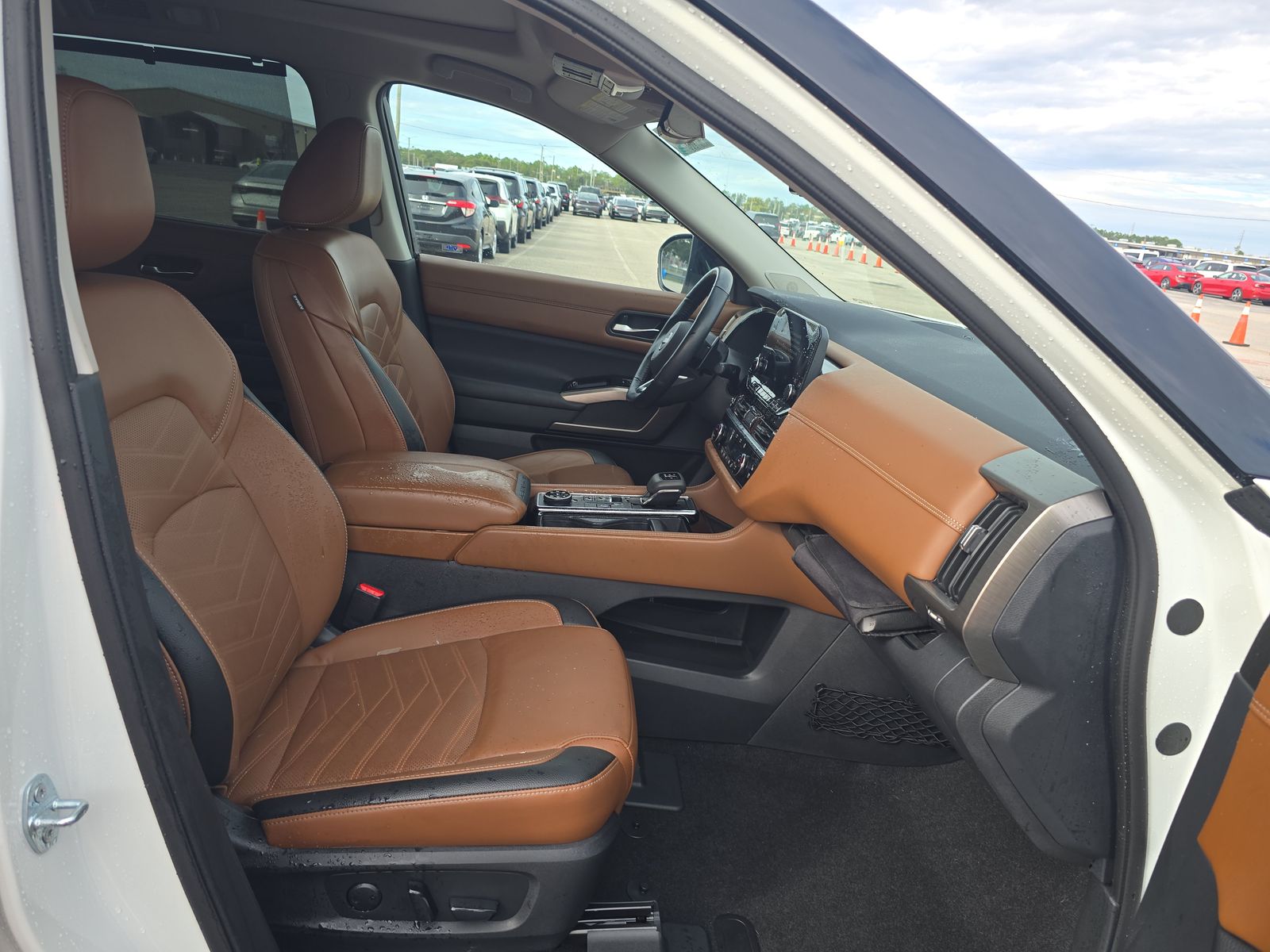 2023 Nissan Pathfinder Platinum AWD