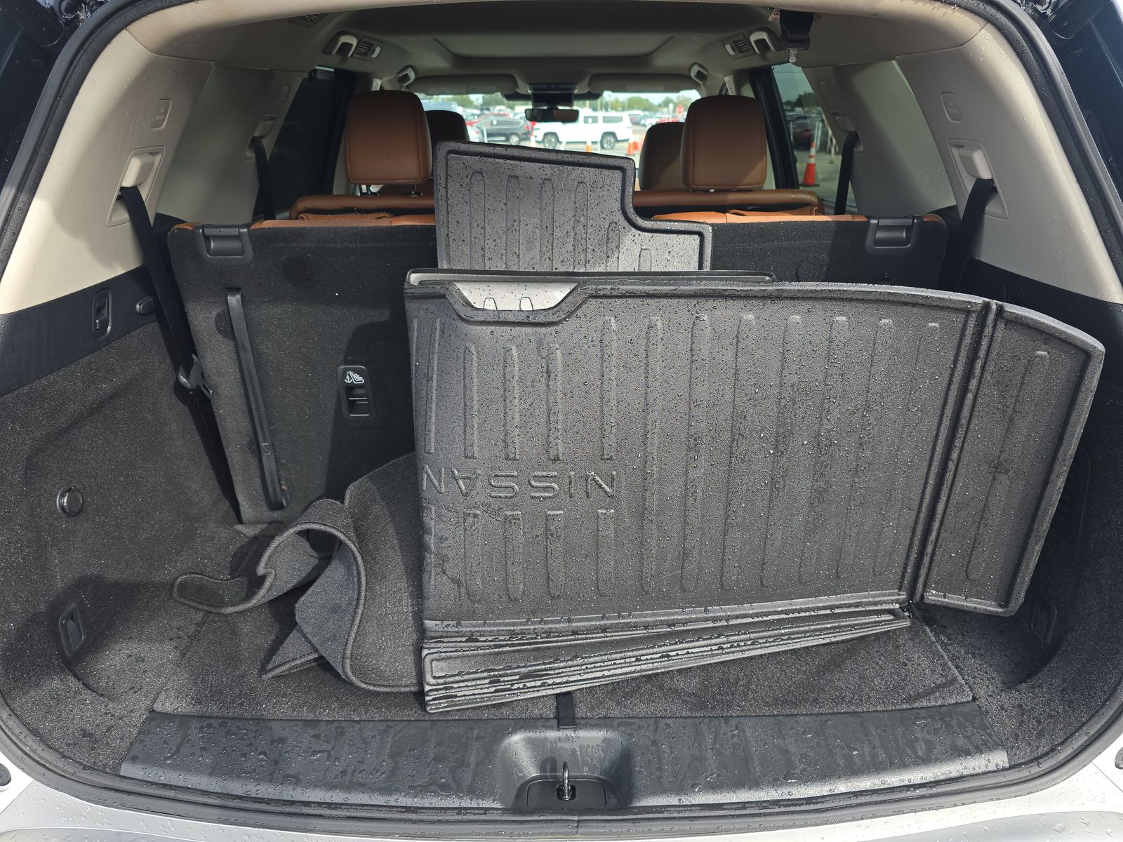 2023 Nissan Pathfinder Platinum AWD