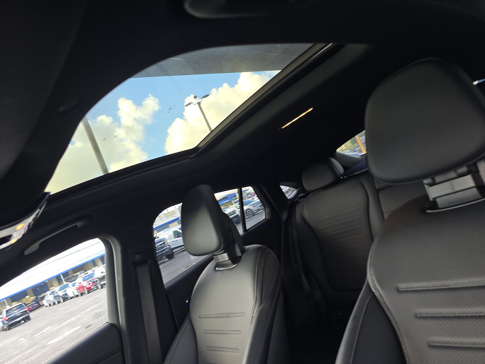 2024 Mercedes-Benz GLC GLC 300 AWD