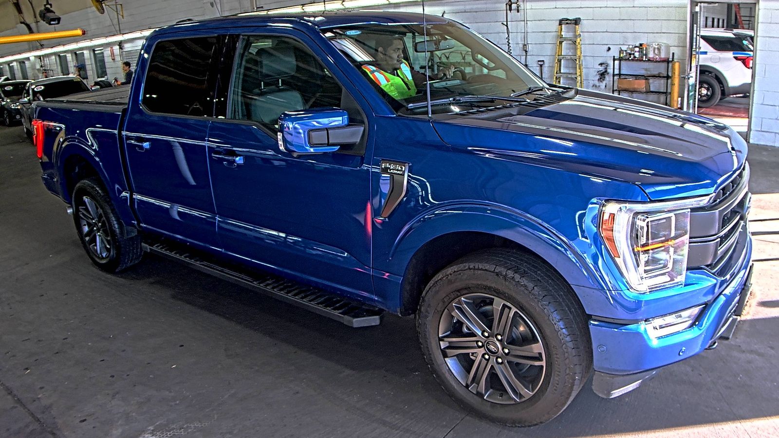 2023 Ford F-150 Lariat AWD
