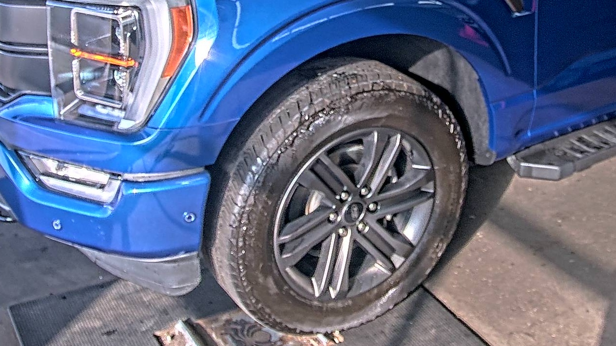 2023 Ford F-150 Lariat AWD