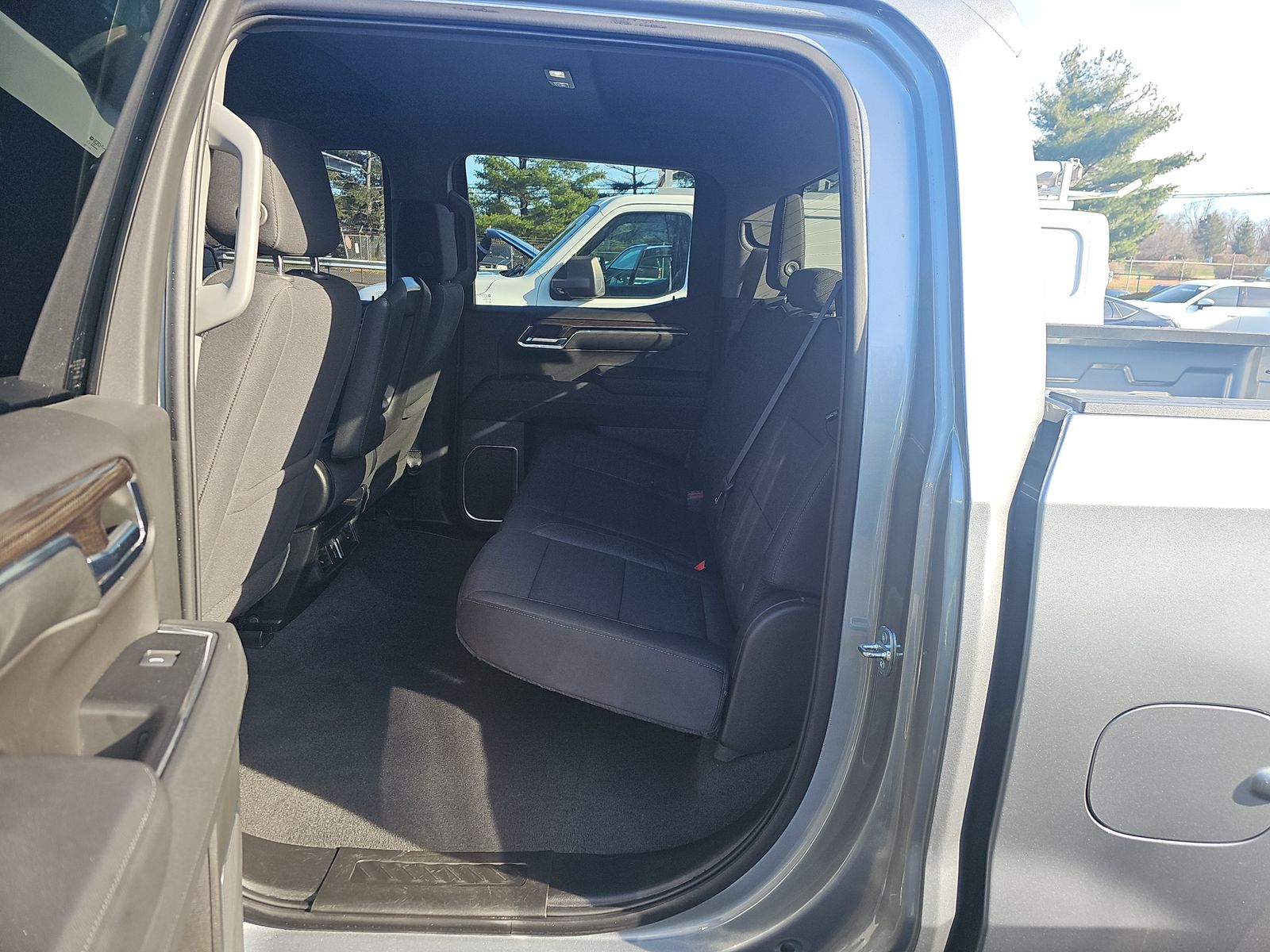 2023 Chevrolet Silverado 1500 LT AWD