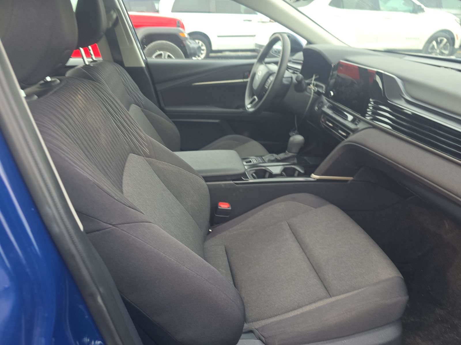 2025 Toyota Camry LE FWD