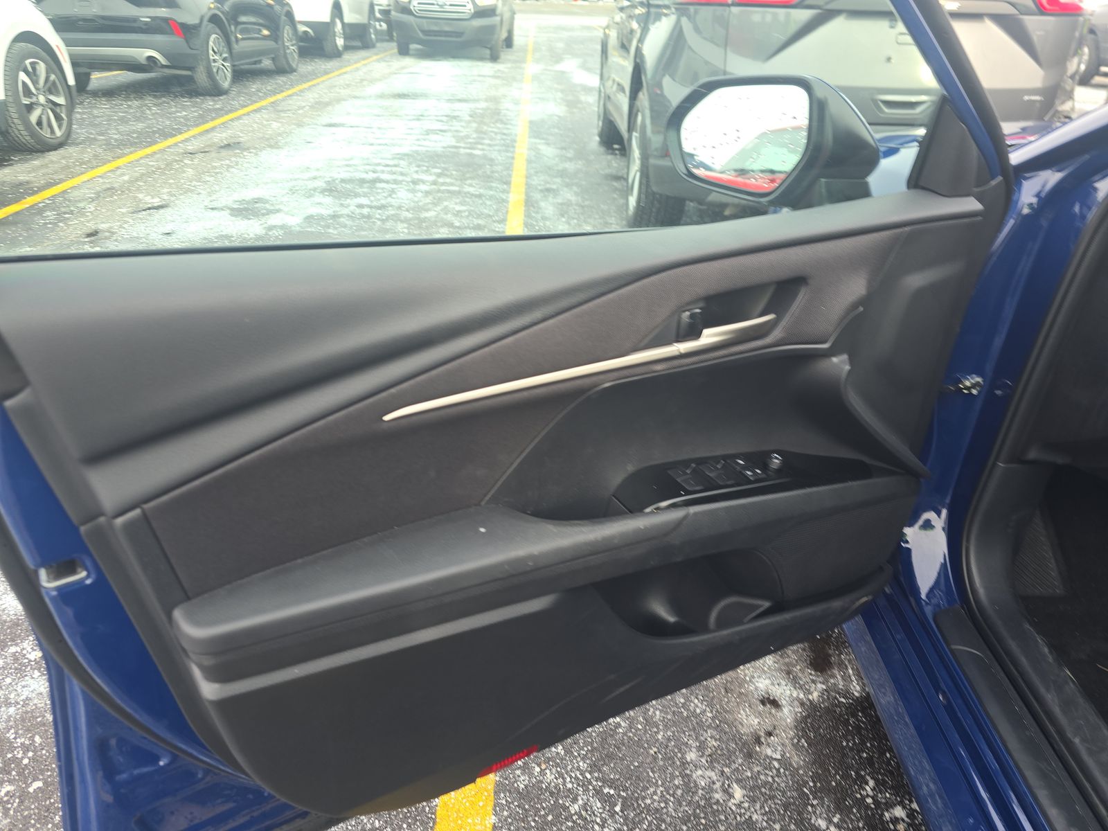 2025 Toyota Camry LE FWD