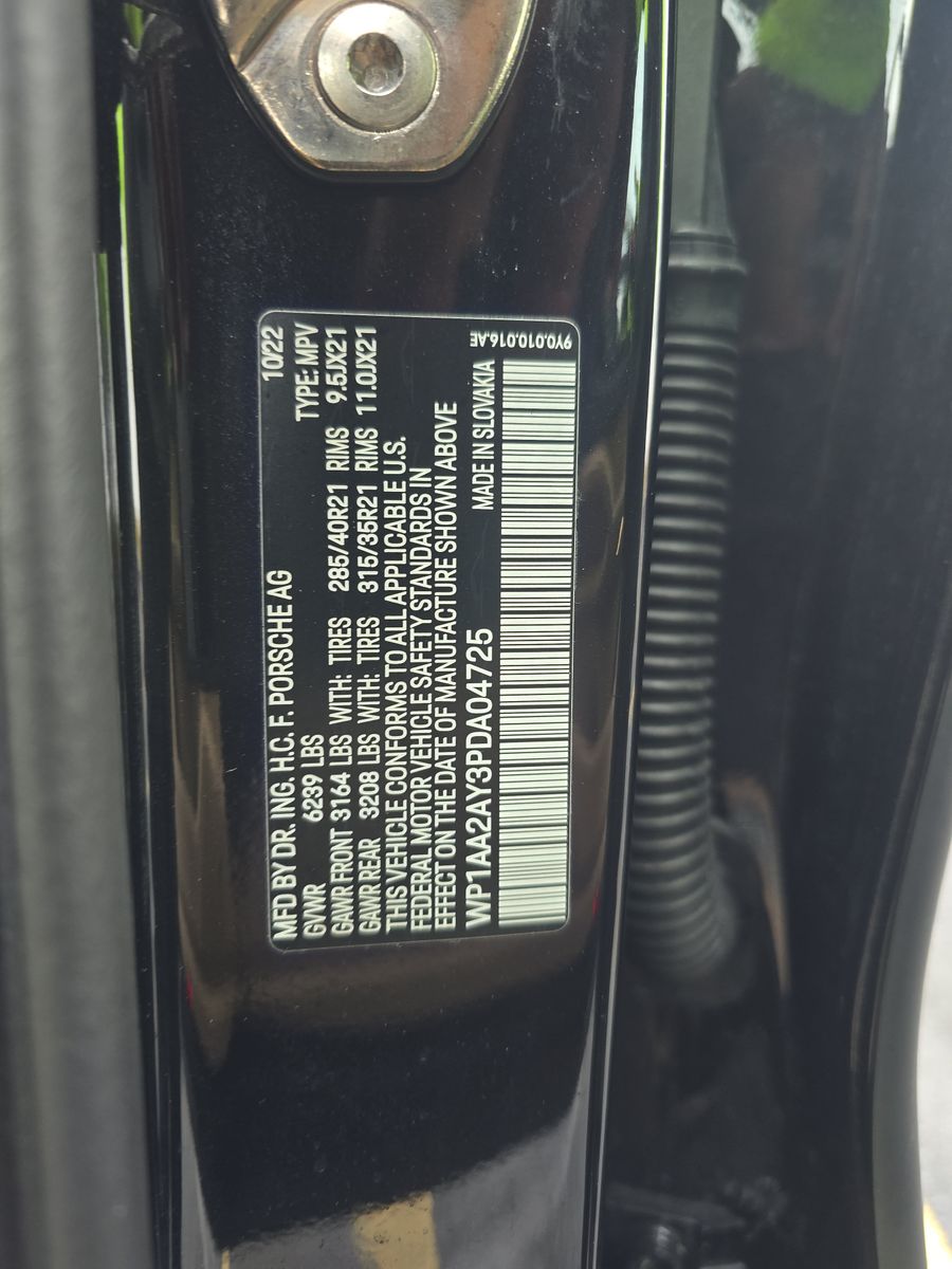 2023 Porsche Cayenne Platinum Edition AWD