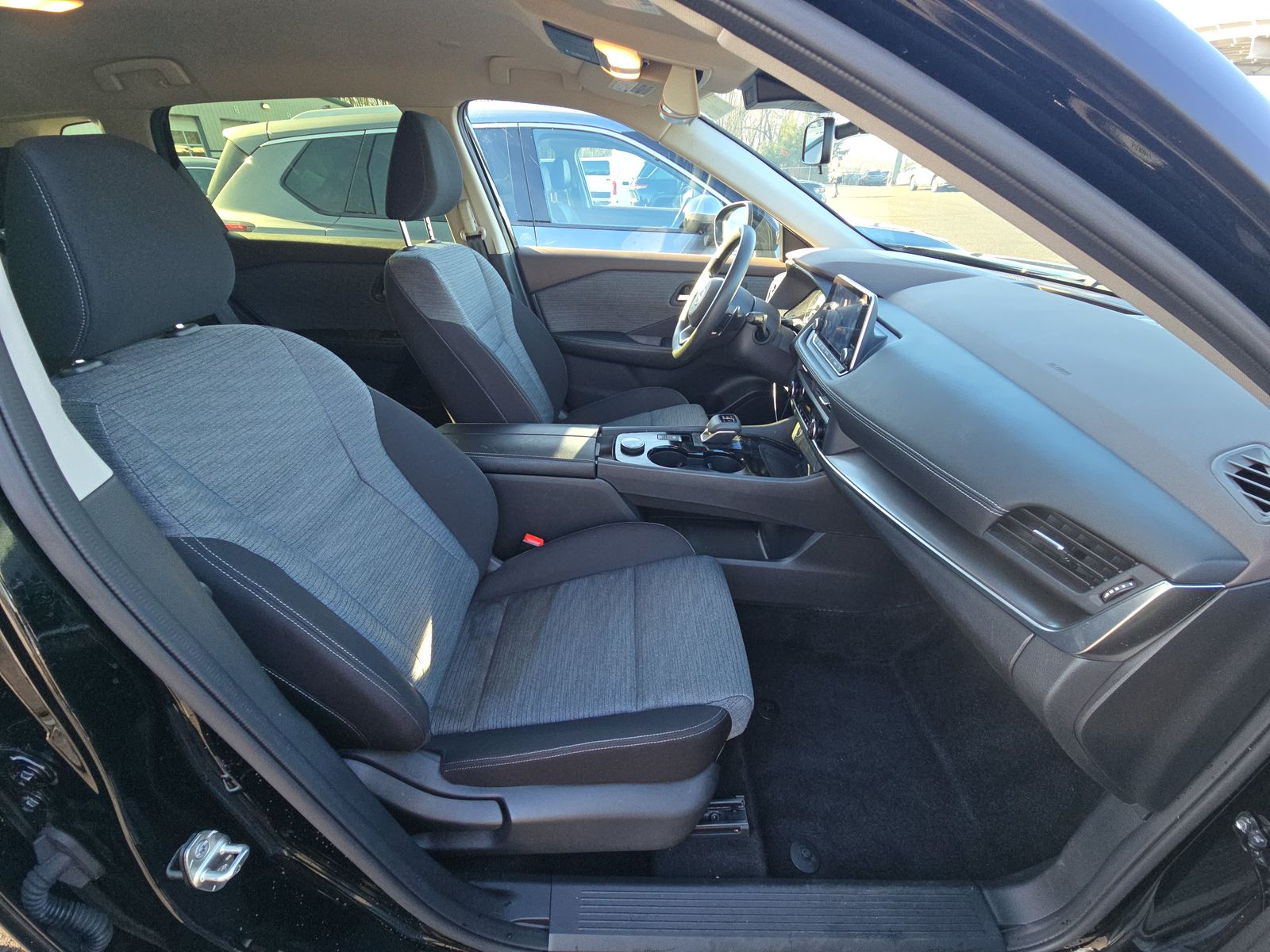 2023 Jeep Grand Cherokee Laredo AWD