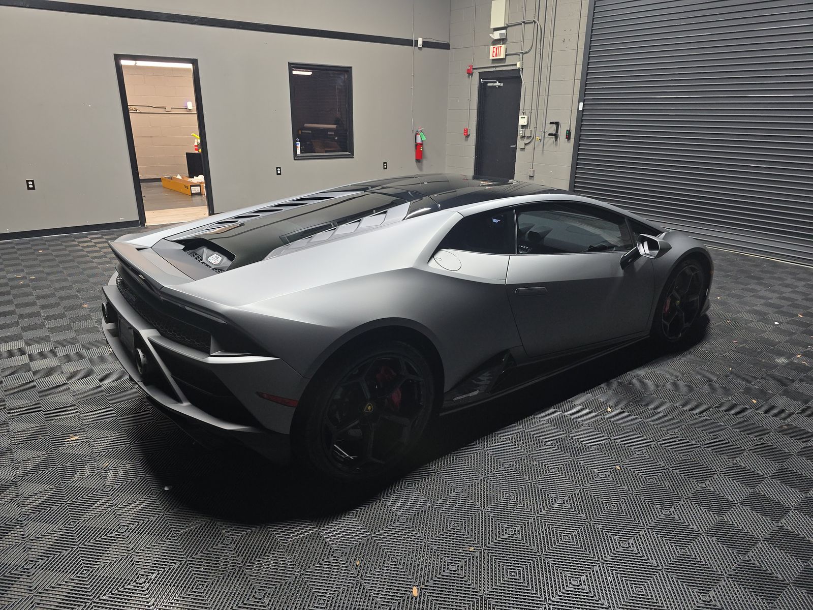 2023 Lamborghini Huracan EVO RWD
