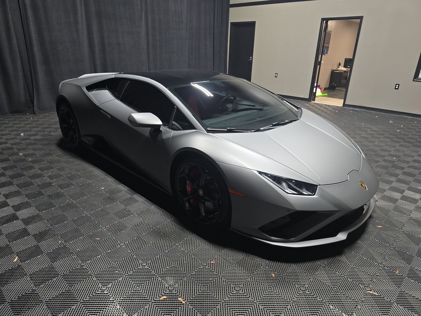 2023 Lamborghini Huracan EVO RWD