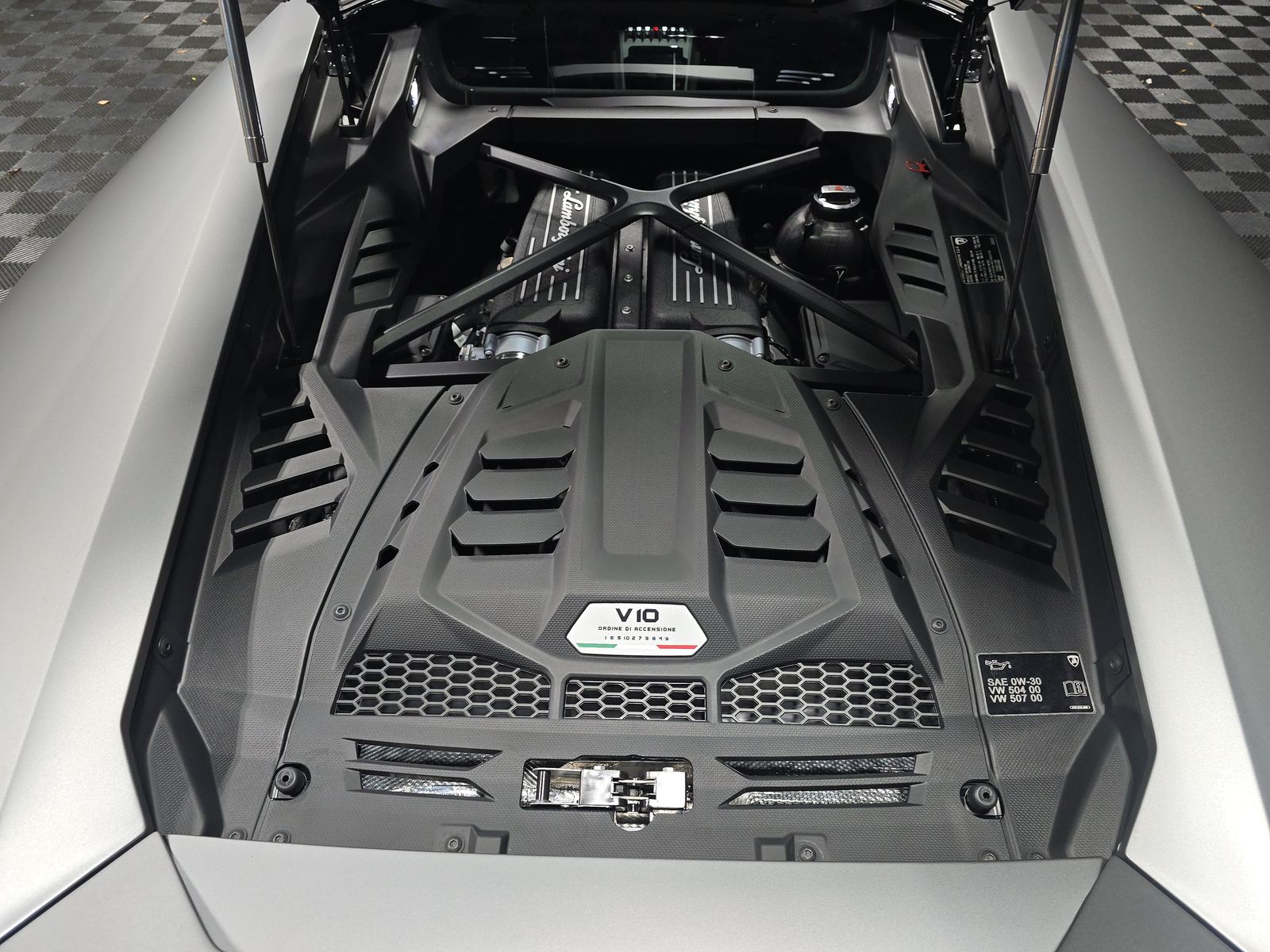 2023 Lamborghini Huracan EVO RWD