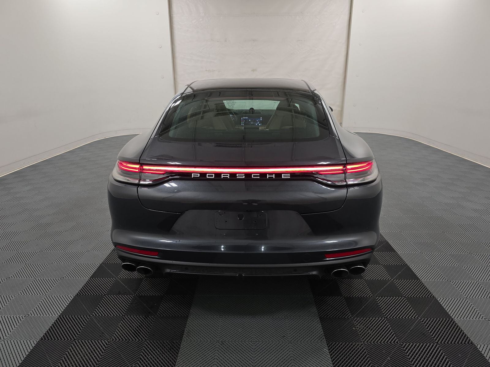2023 Porsche Panamera 4 Platinum Edition AWD