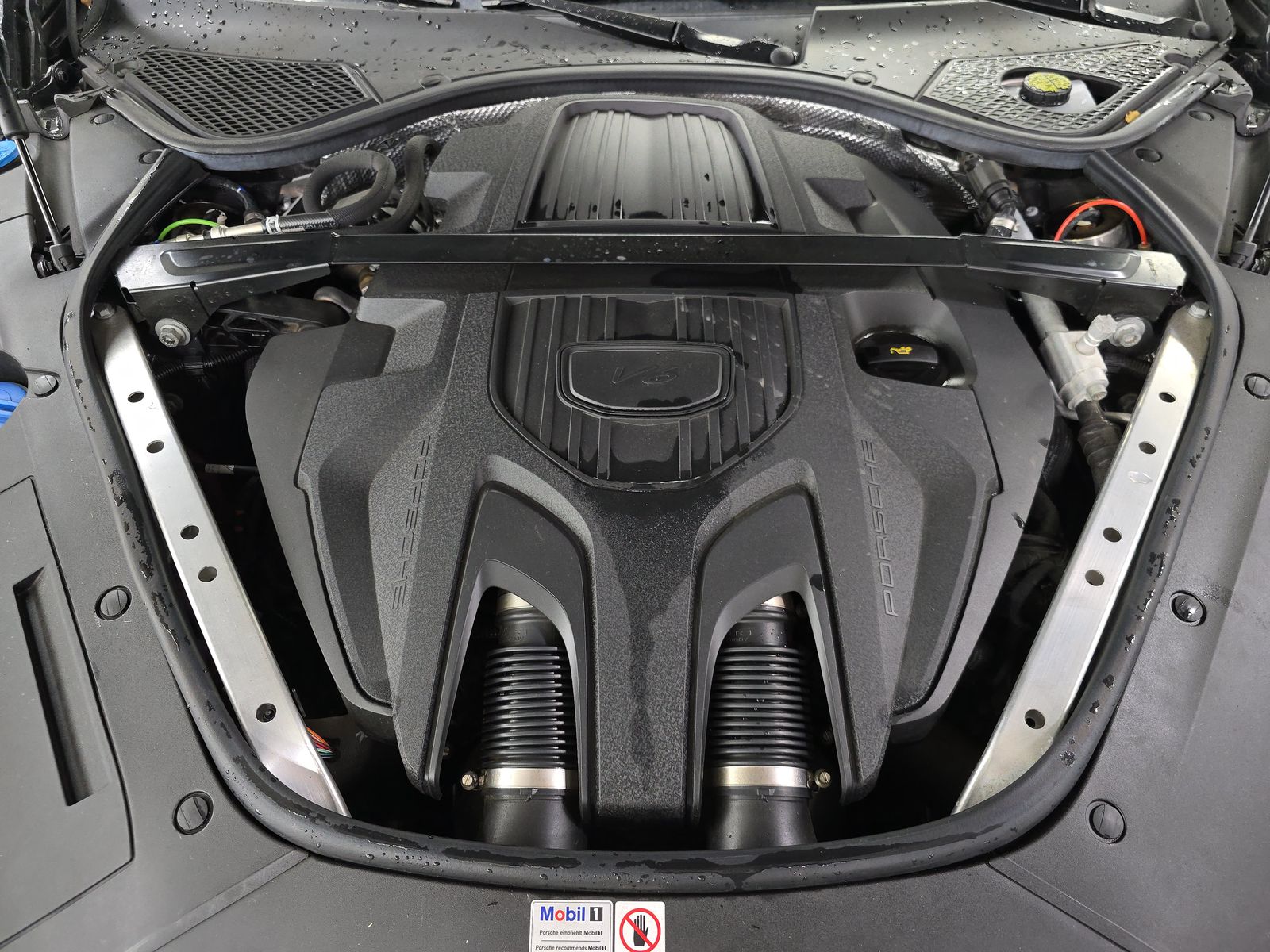 2023 Porsche Panamera 4 Platinum Edition AWD