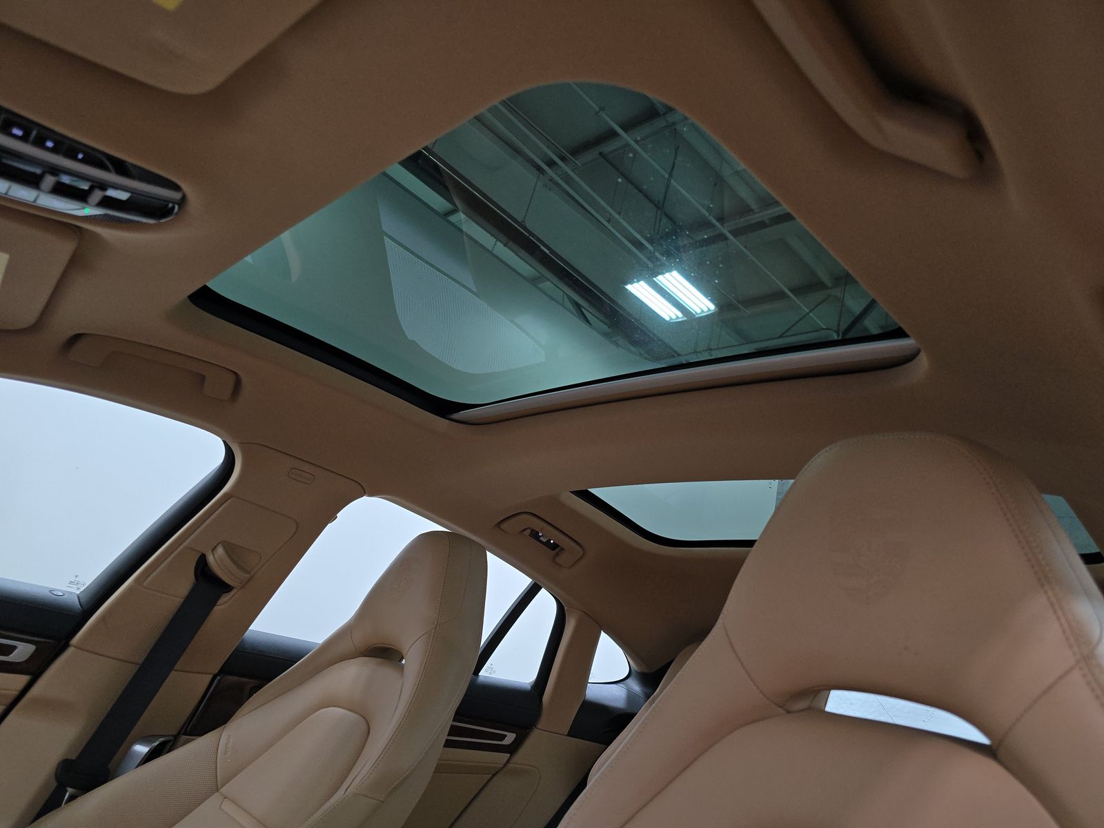 2023 Porsche Panamera 4 Platinum Edition AWD