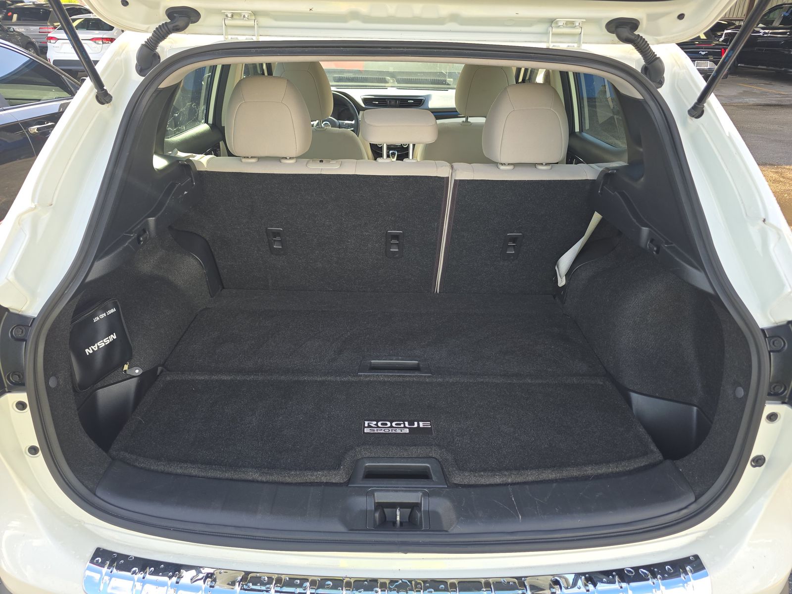 2021 Nissan Rogue Sport SV FWD