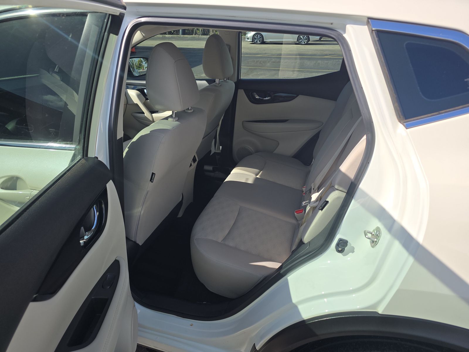 2021 Nissan Rogue Sport SV FWD