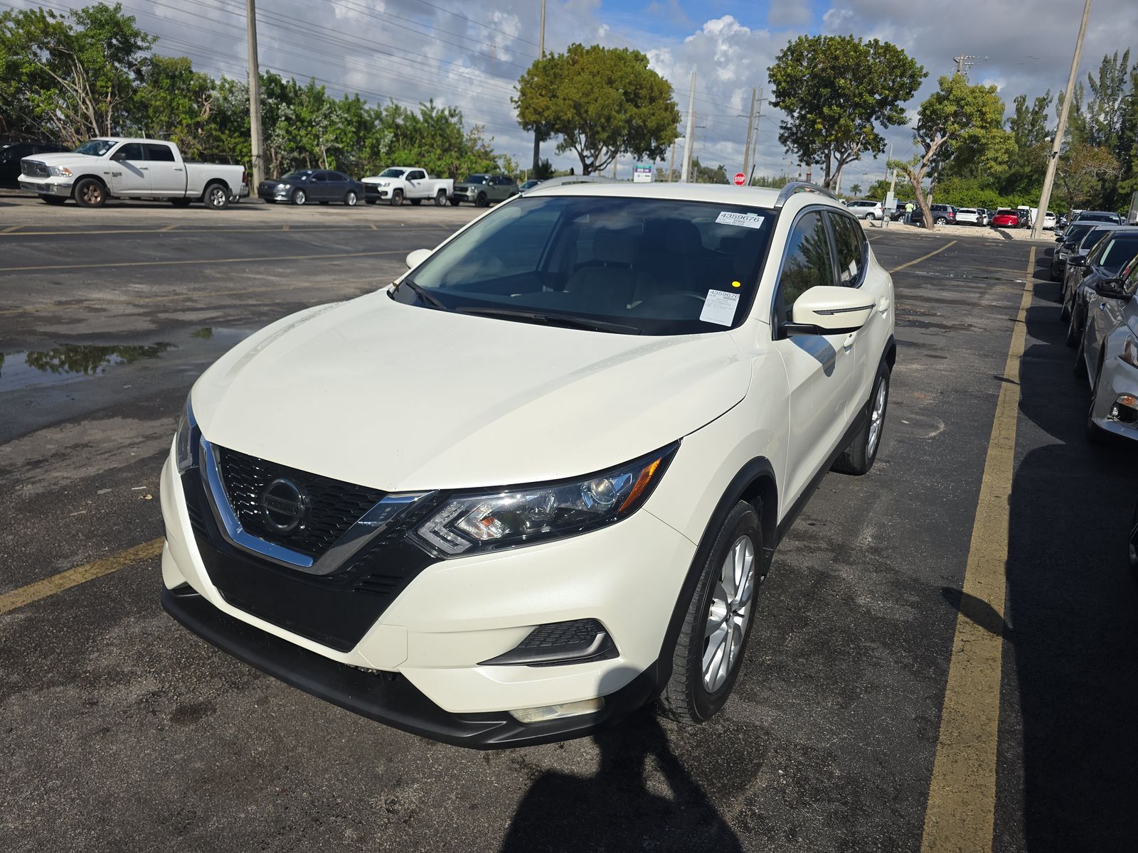 2021 Nissan Rogue Sport SV FWD