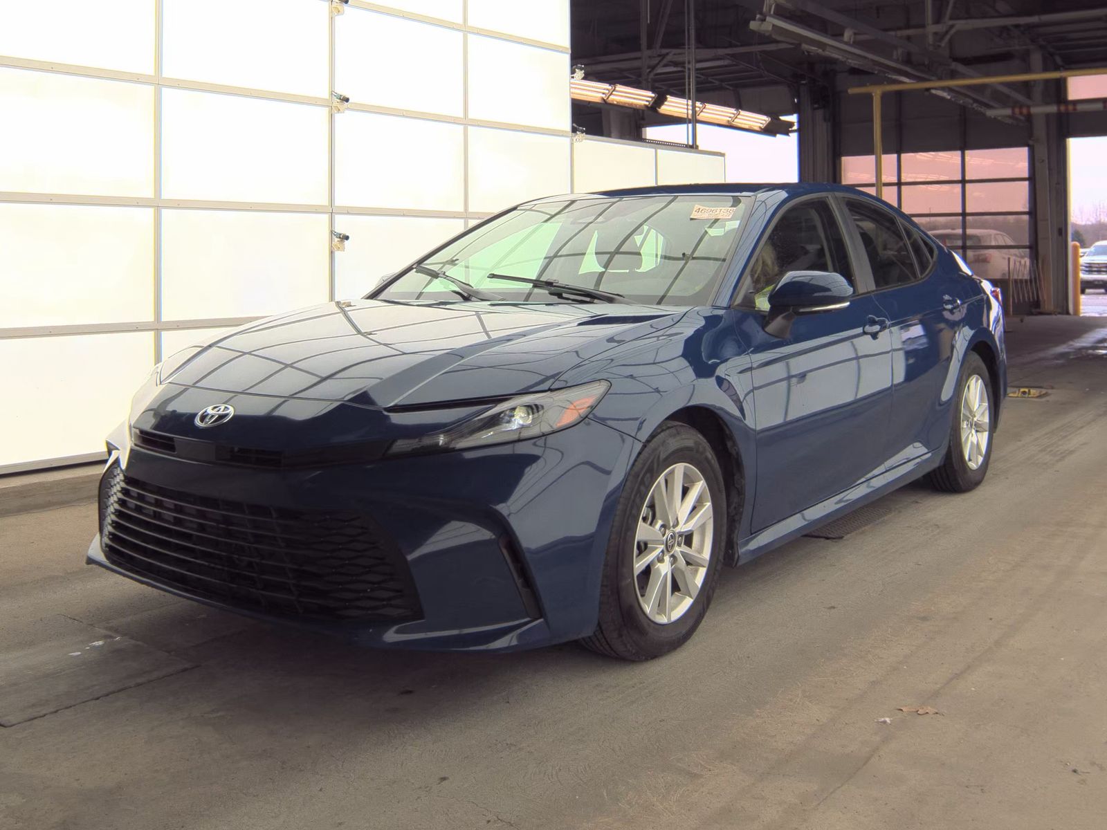 2025 Toyota Camry LE FWD