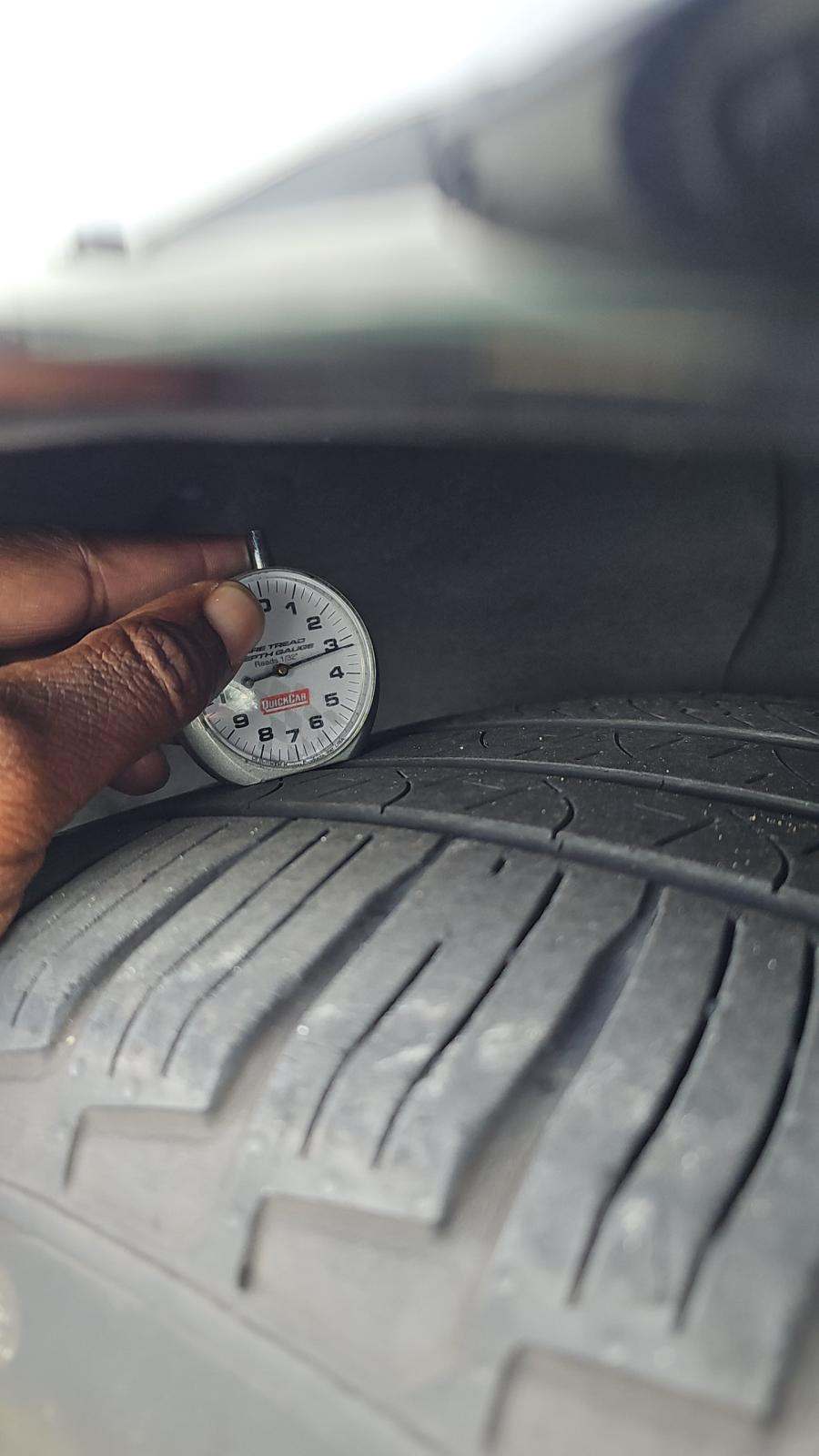 2023 Land Rover Discovery R-Dynamic S AWD