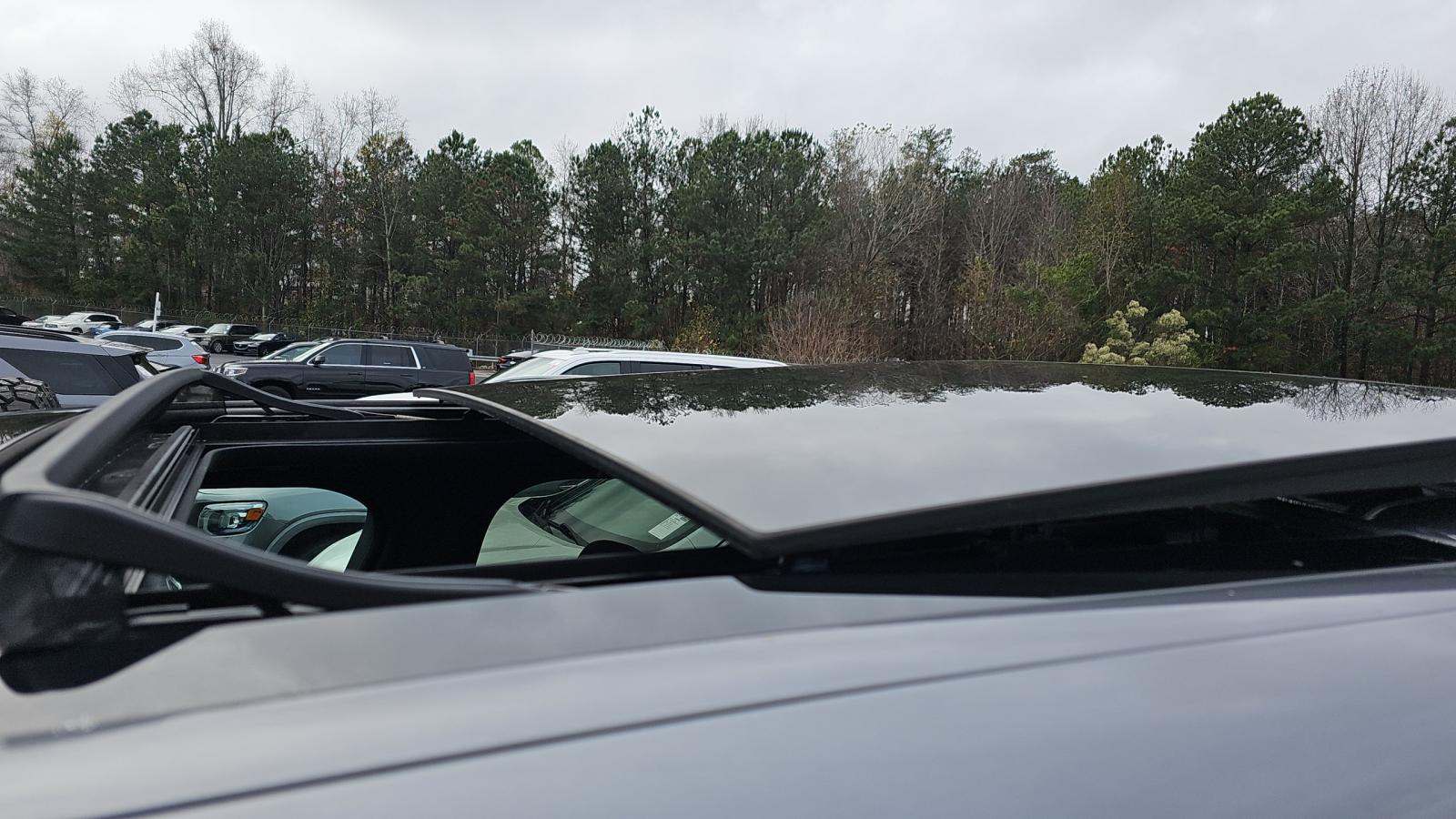 2023 Land Rover Discovery R-Dynamic S AWD