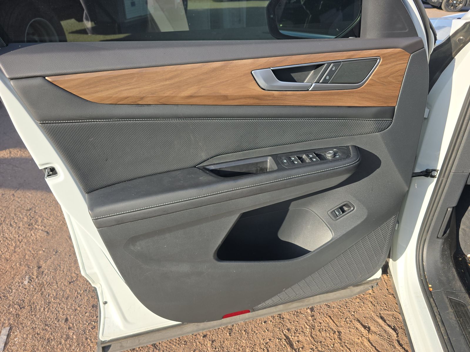 2024 Volkswagen Atlas 2.0T SE AWD