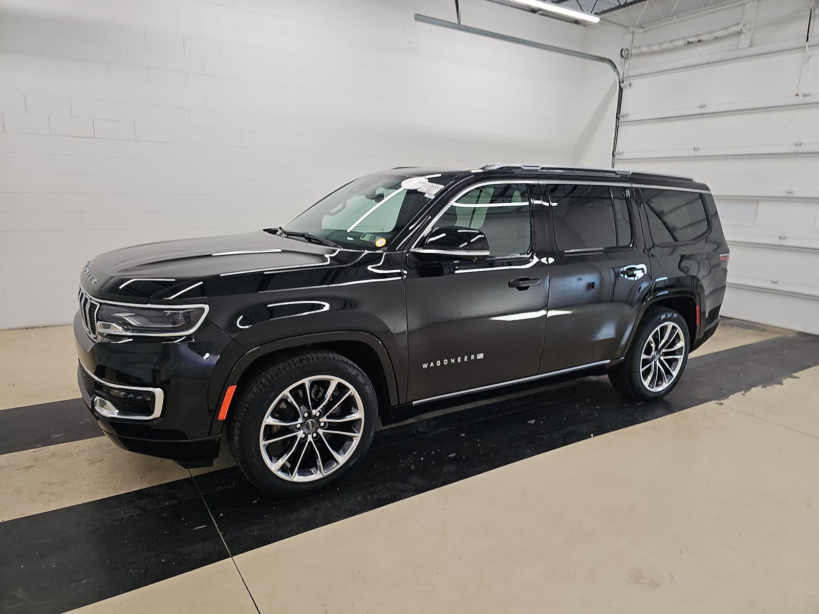 2024 Jeep Wagoneer Series III's photo