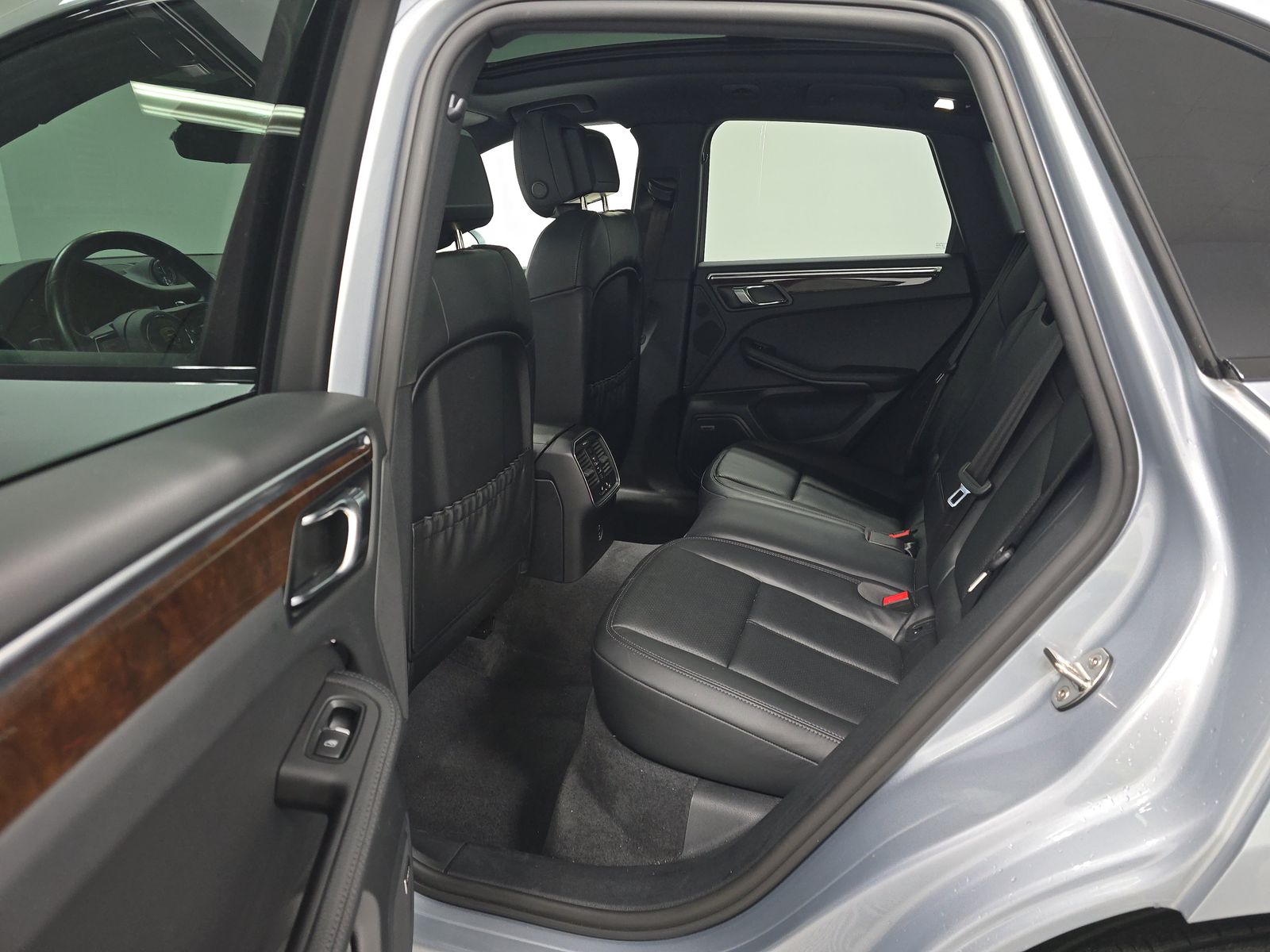 2024 Porsche Macan Base AWD