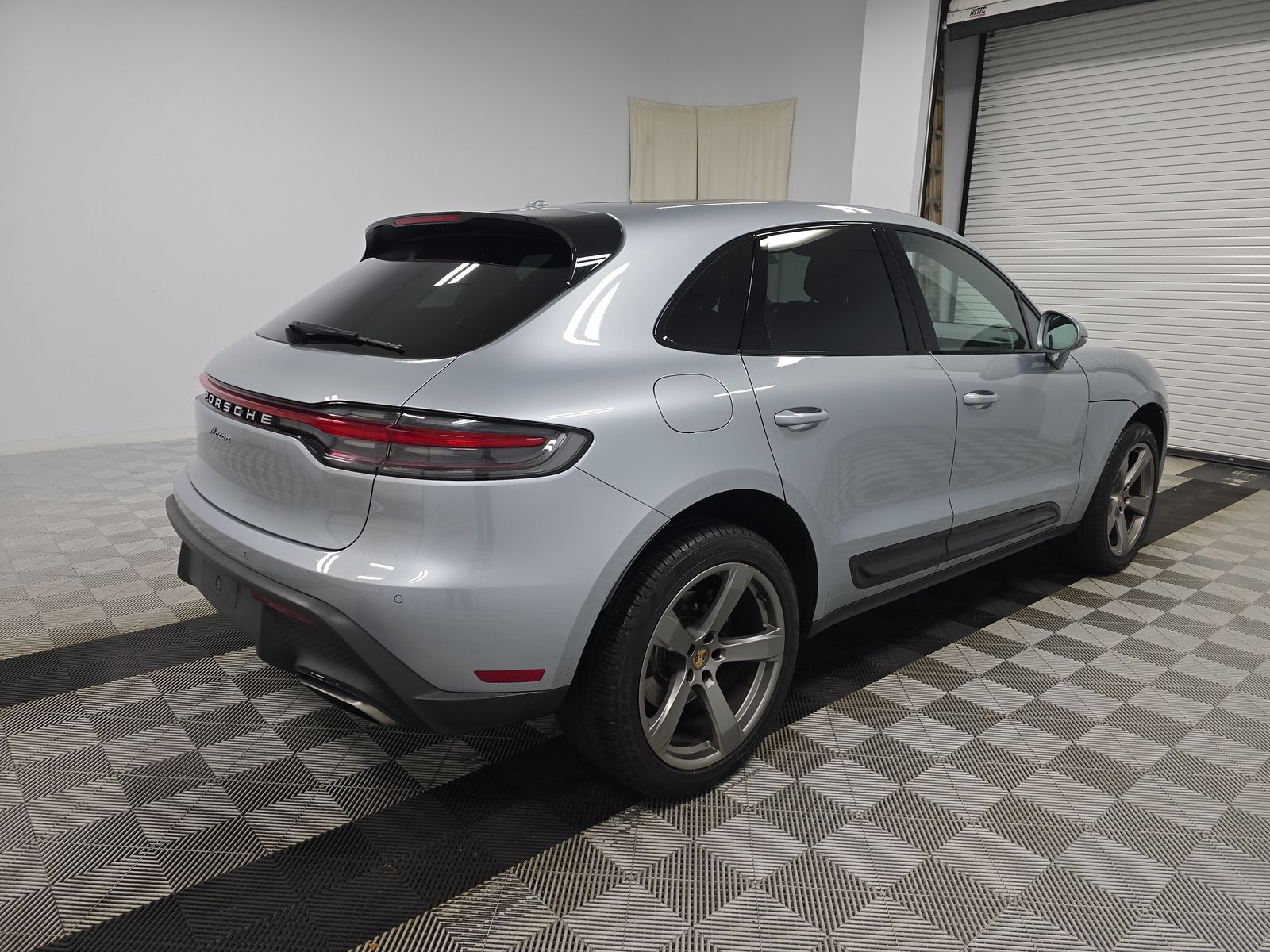 2024 Porsche Macan Base AWD