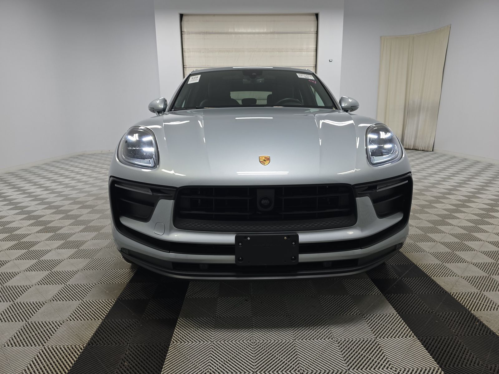 2024 Porsche Macan Base AWD