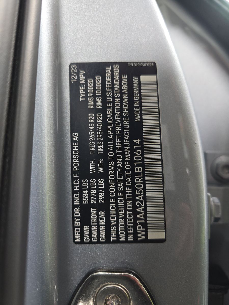 2024 Porsche Macan Base AWD