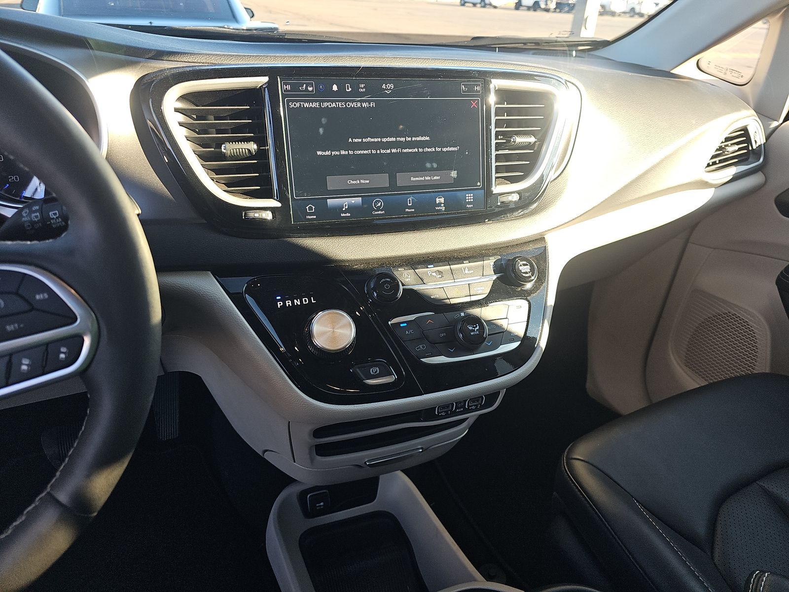 2024 Chrysler Pacifica Touring L FWD