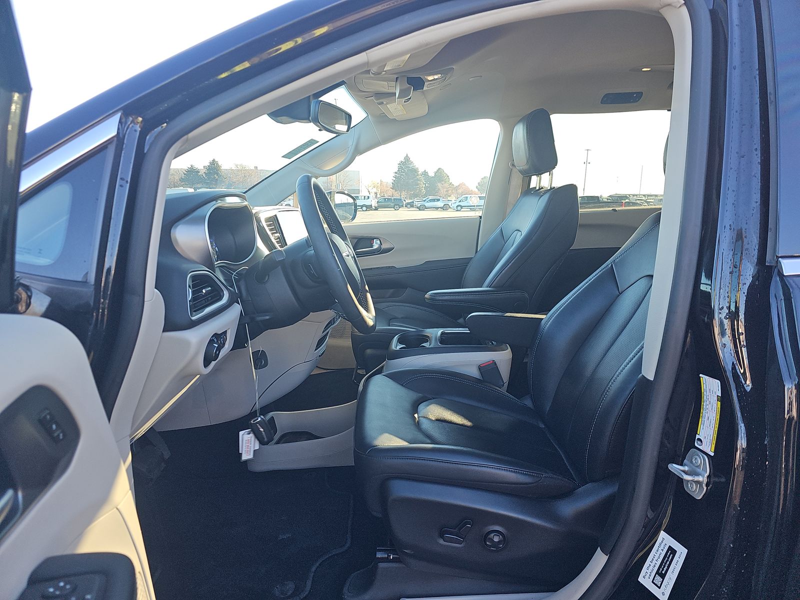 2024 Chrysler Pacifica Touring L FWD