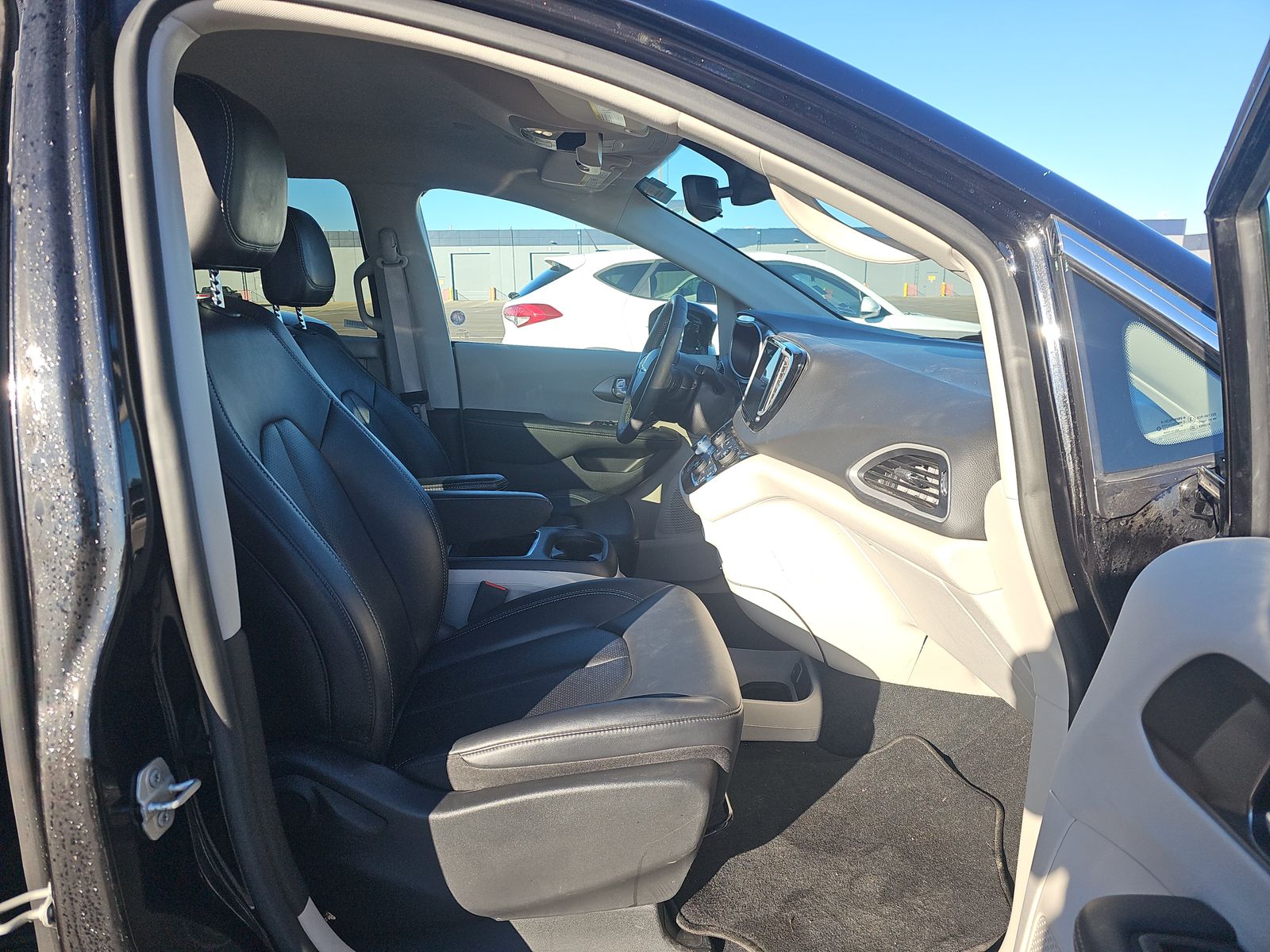 2024 Chrysler Pacifica Touring L FWD